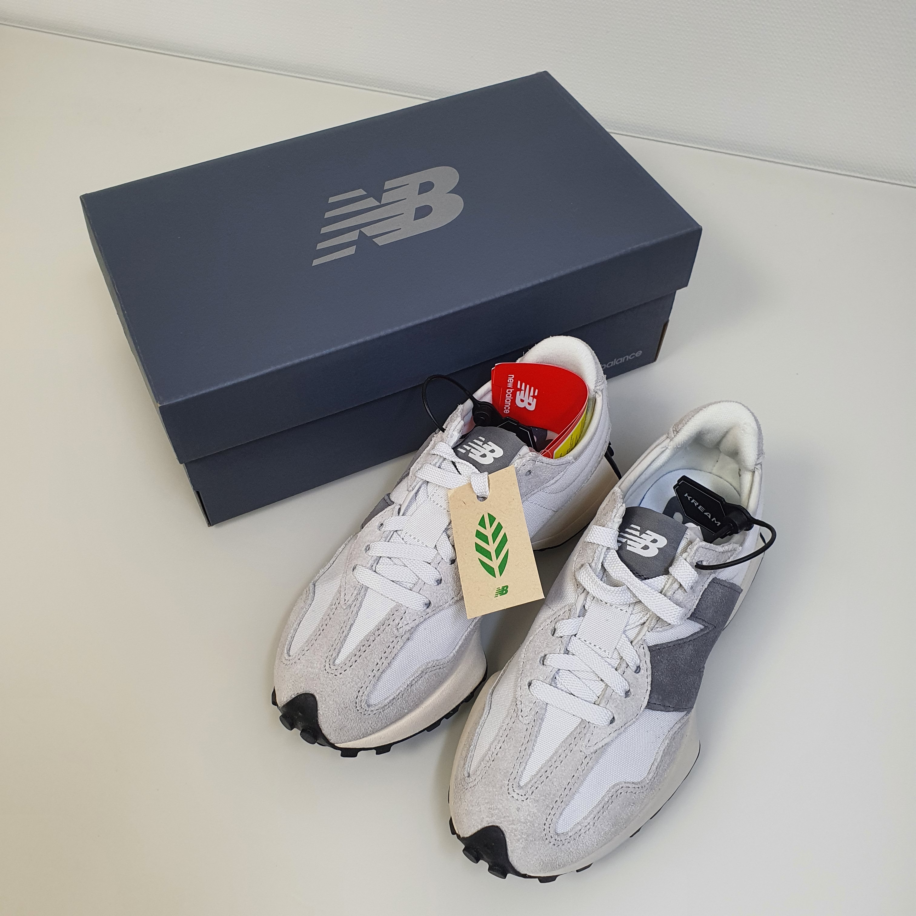 New Balance 327 Nimbus Cloud Rain Cloud 착용 스타일
