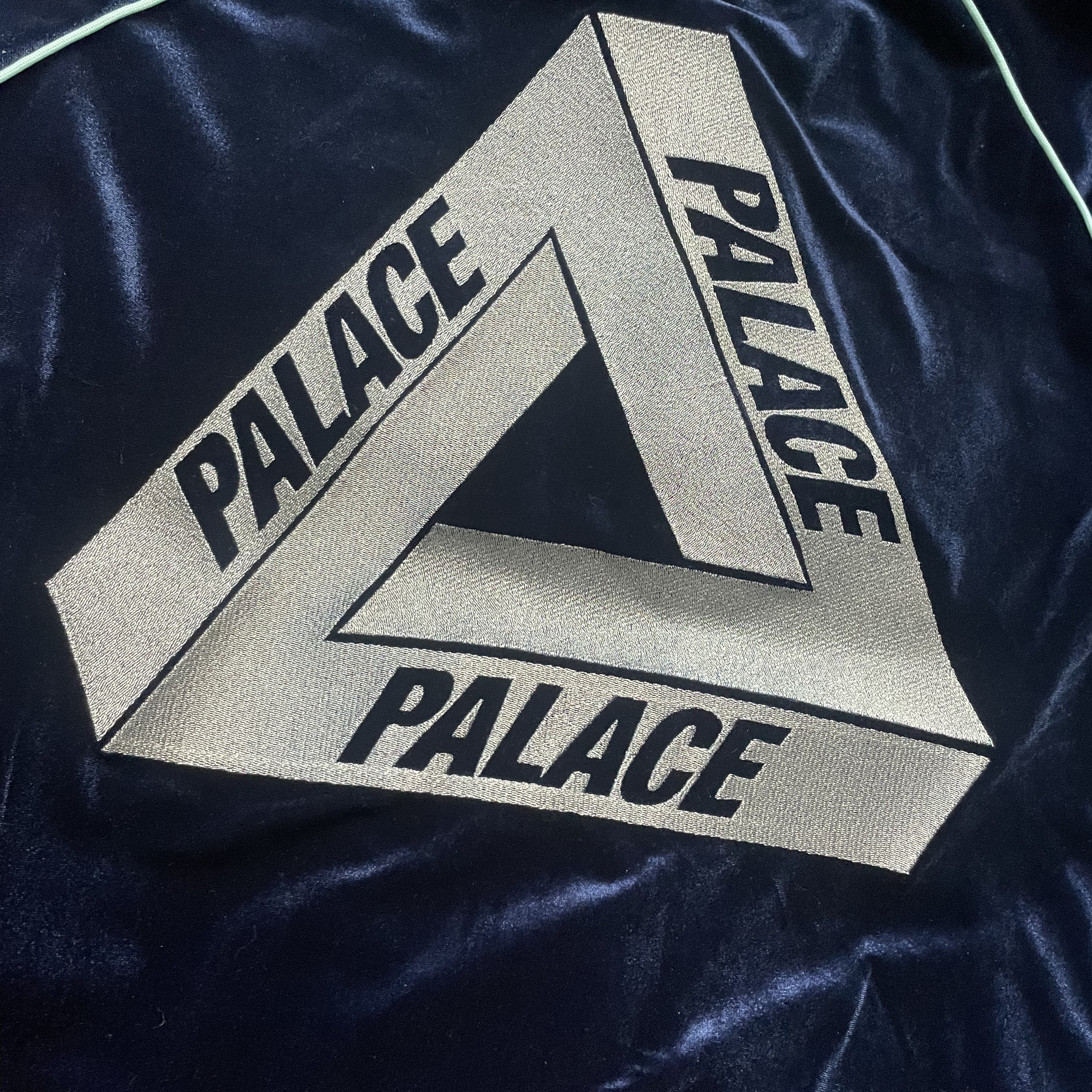 Palace x Elton John Velour Track Top Navy - 22SS, Palace x Elton John Velour Track Pants Navy - 22SS 착용 스타일 - 2