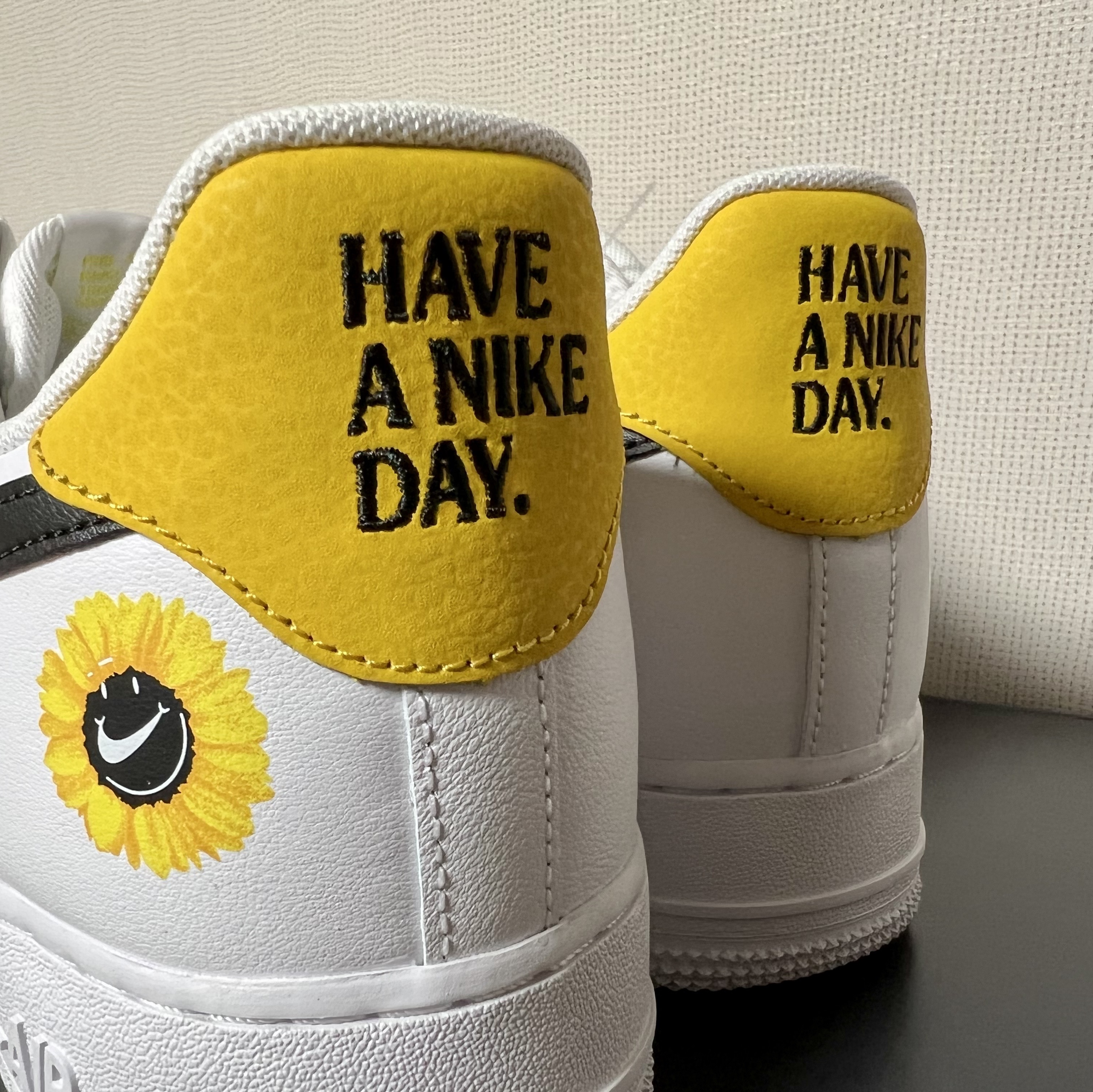 Nike Air Force 1 '07 LV8 2 Have a Nike Day 착용 스타일 - 3