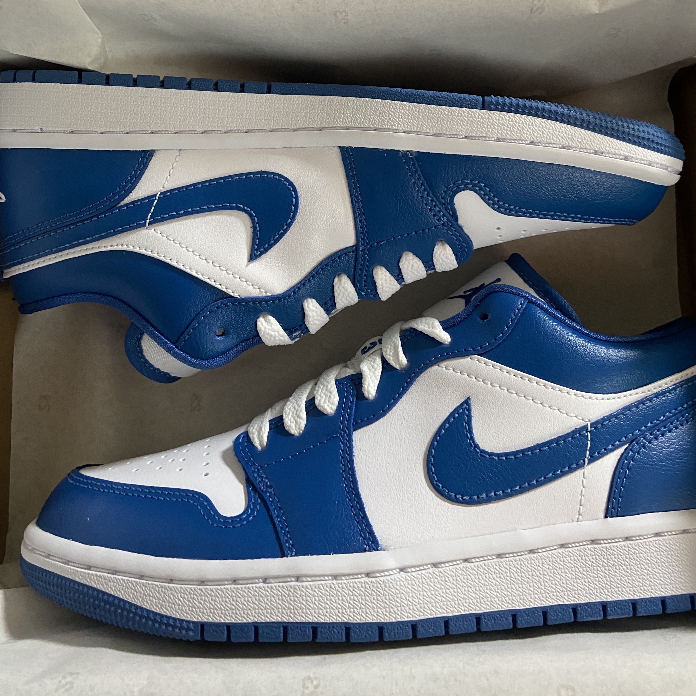(W) Jordan 1 Low White Dark Marina Blue 착용 스타일