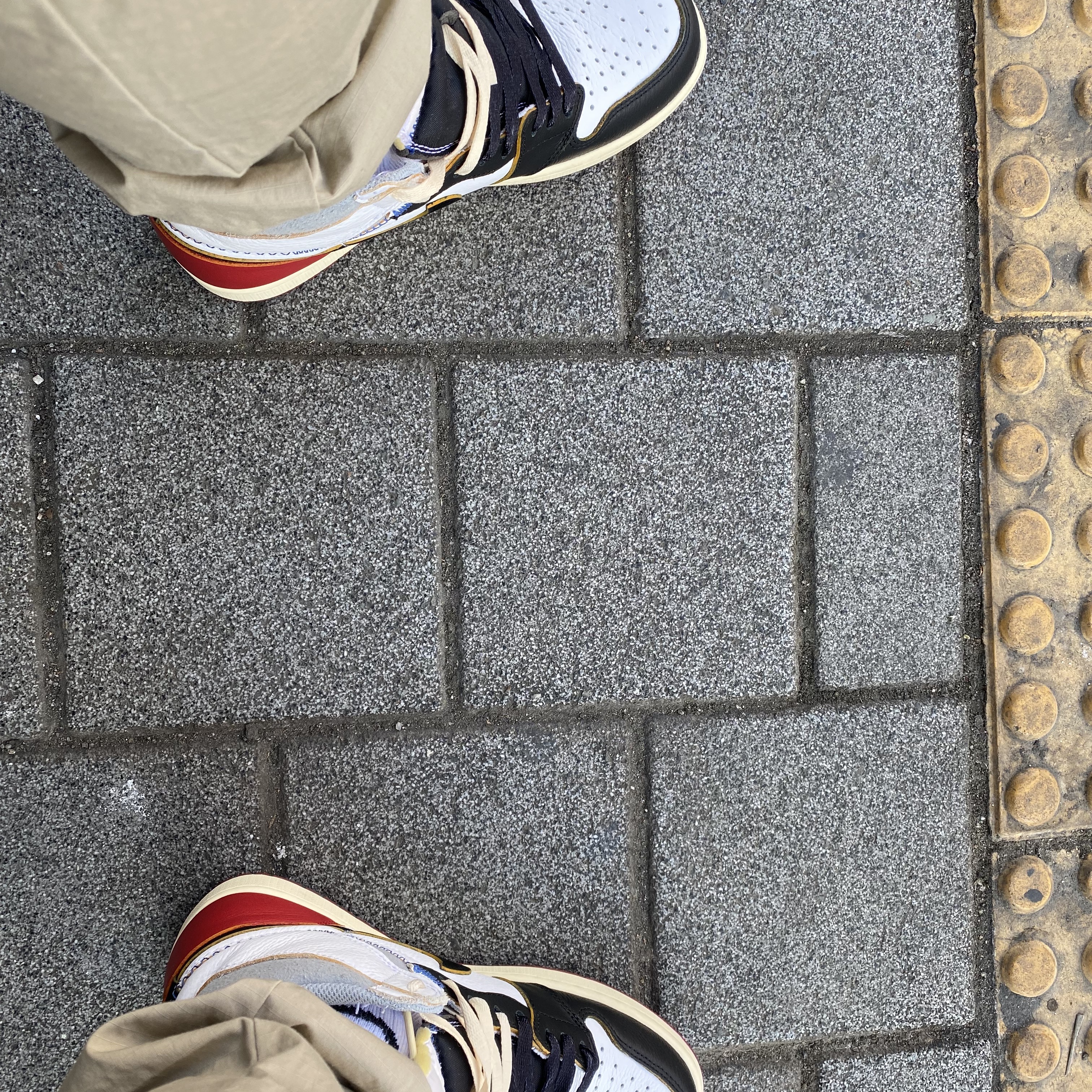 Jordan 1 x Union Retro High Black Toe 착용 스타일 - 2