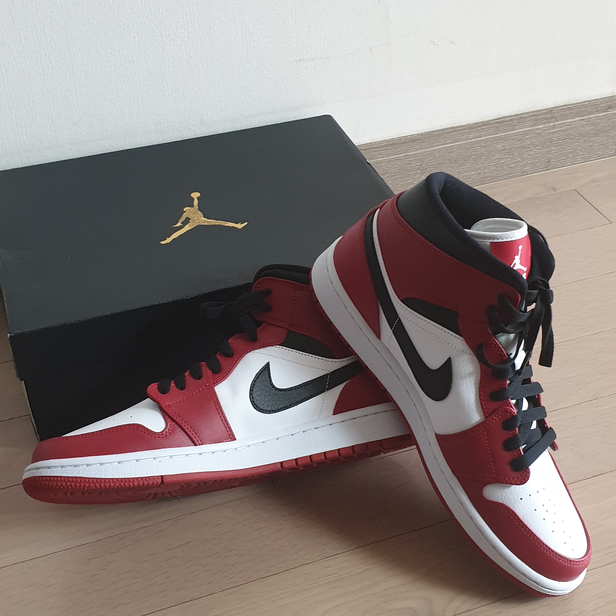 Jordan 1 Mid Chicago 2020 착용 스타일