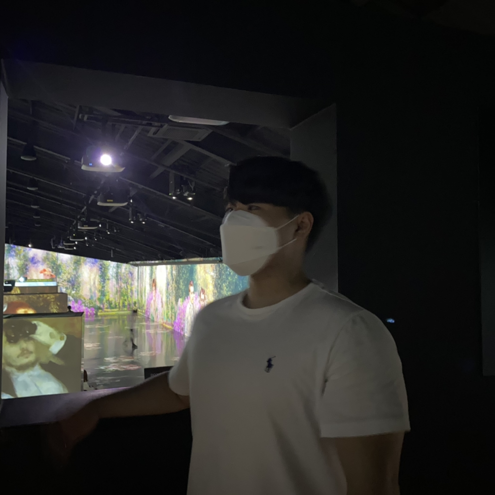KREAM 프로필 이미지