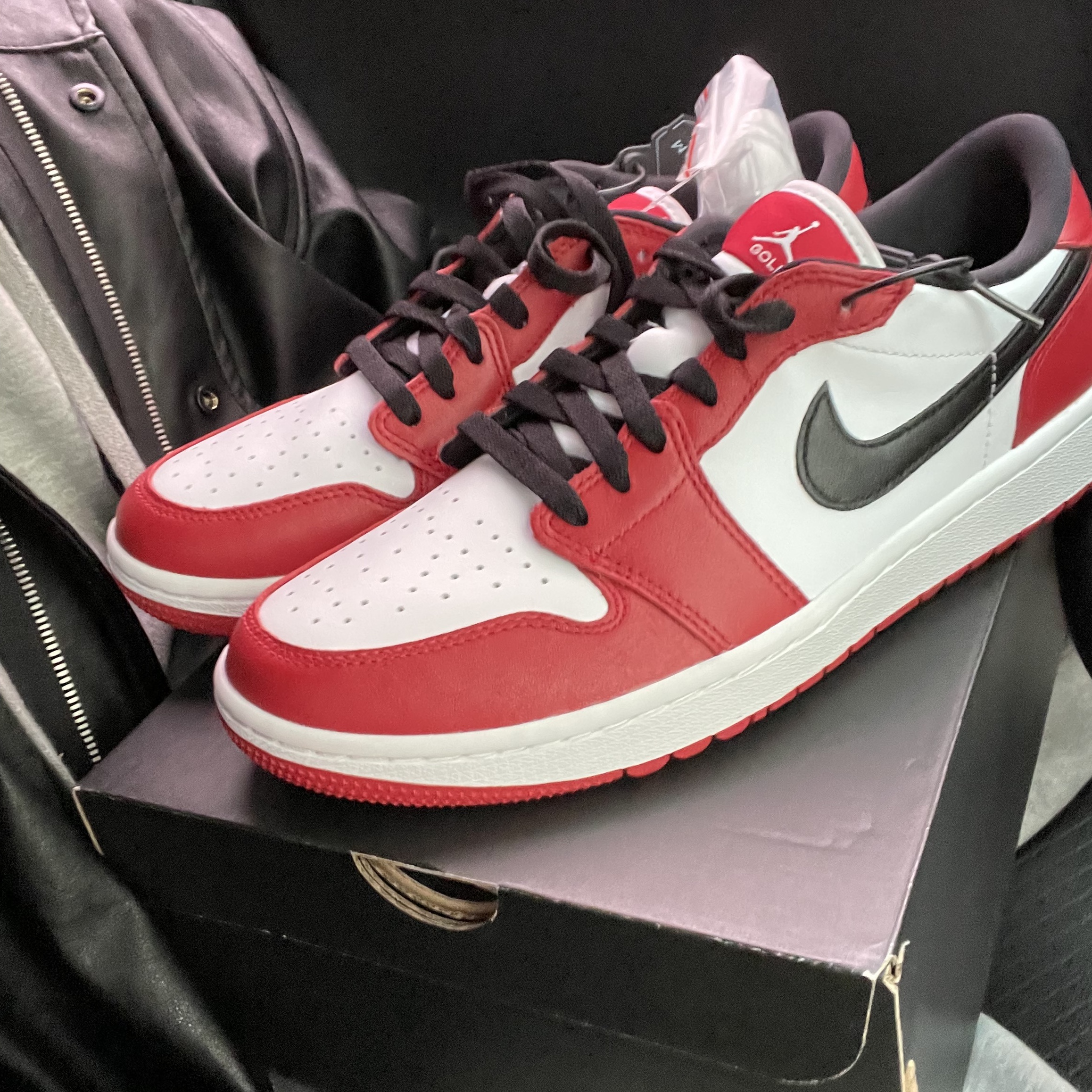 Jordan 1 Low Golf Chicago 착용 스타일
