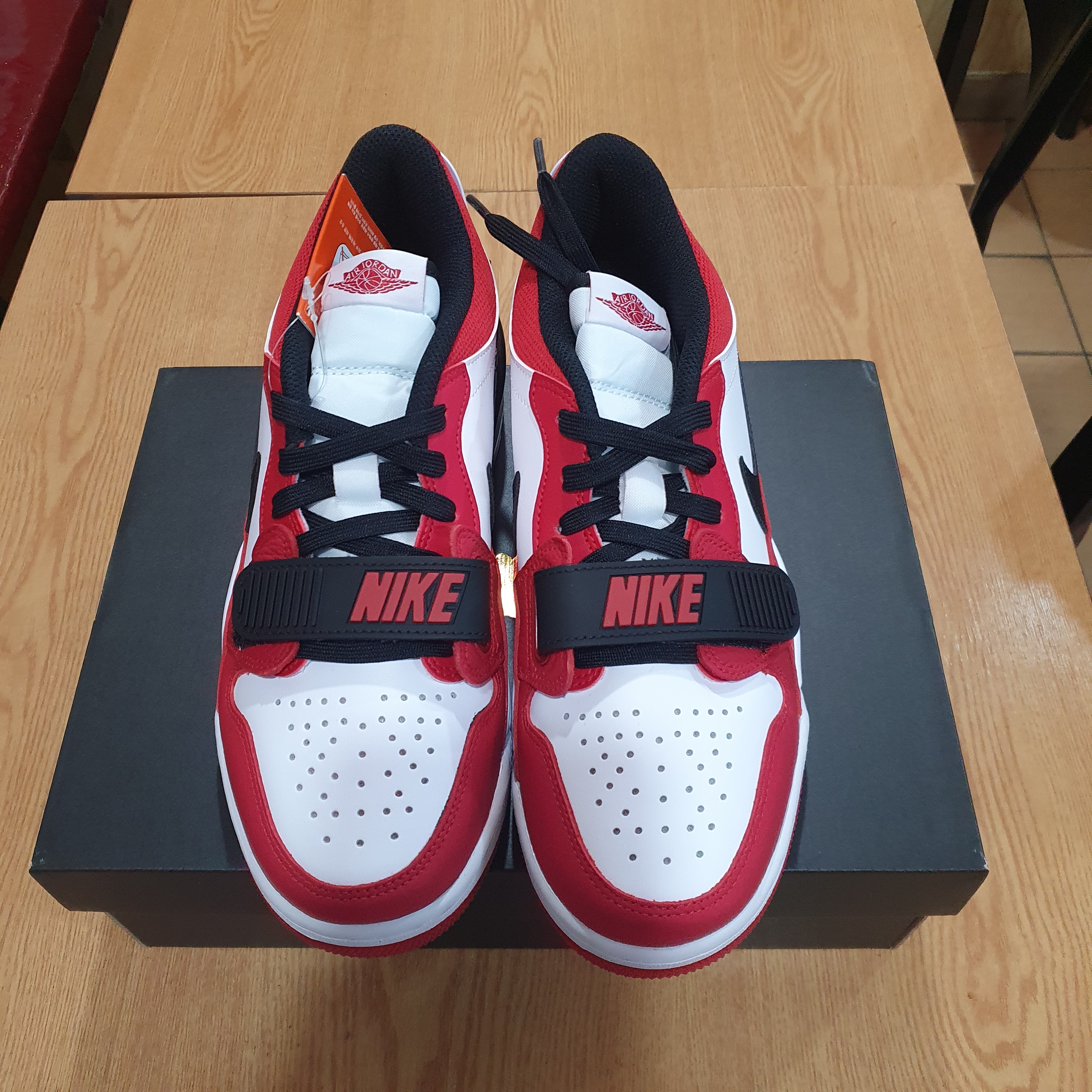 Jordan Legacy 312 Low Chicago 2022 착용 스타일 - 2