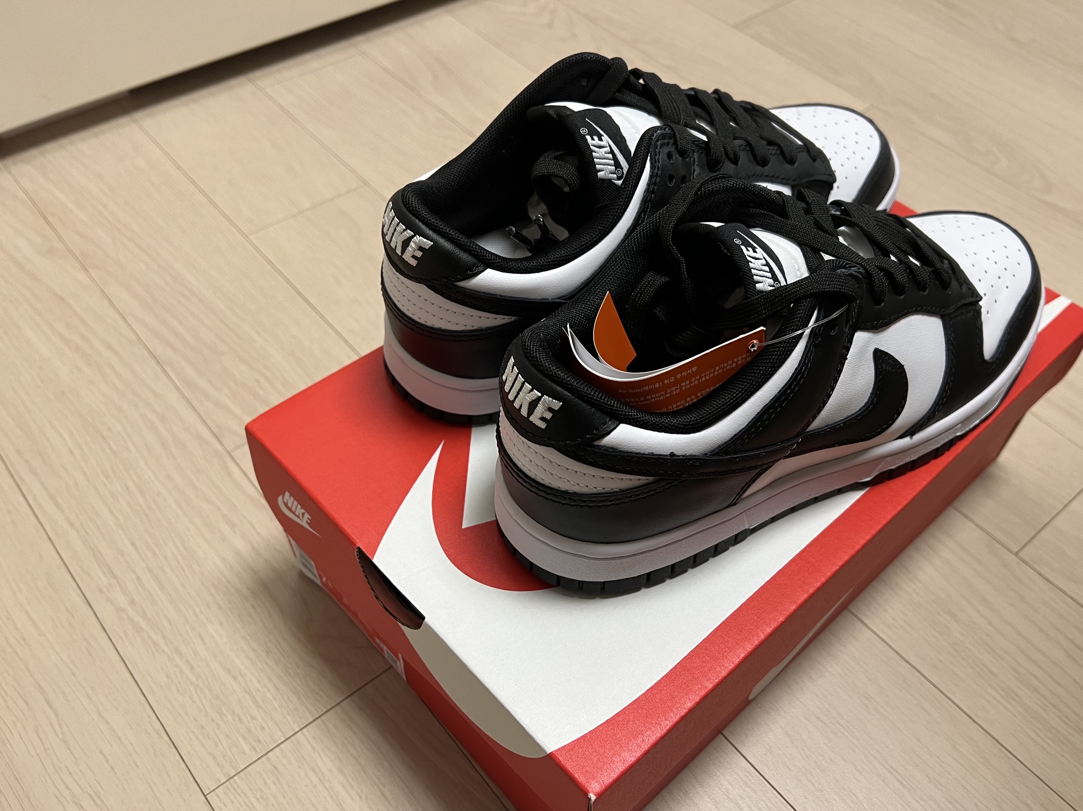 Nike Dunk Low Retro Black 착용 스타일