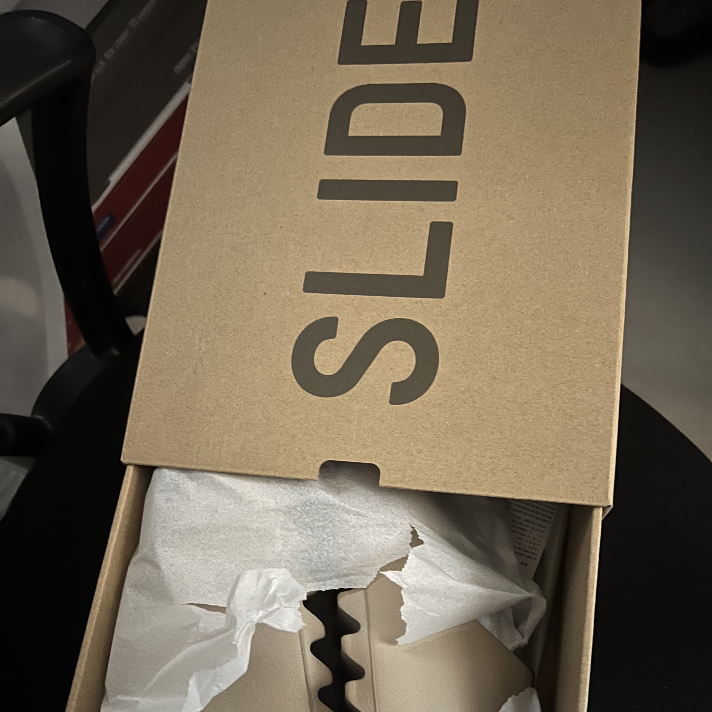 Adidas Yeezy Slide Pure - Re-Release Ver. 착용 스타일 - 2