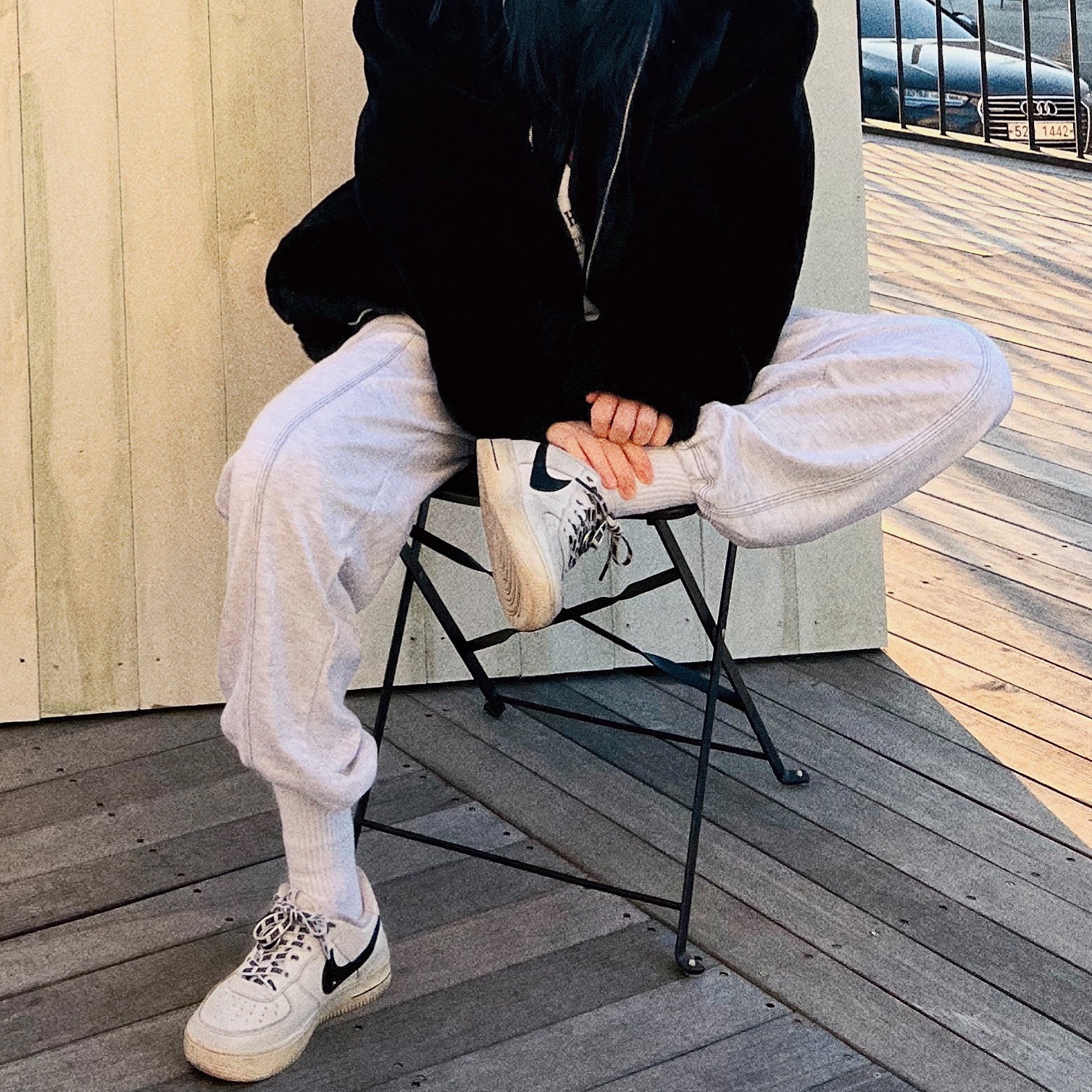 (GS) Nike Air Force 1 LV8 White Black 착용 스타일 - 2