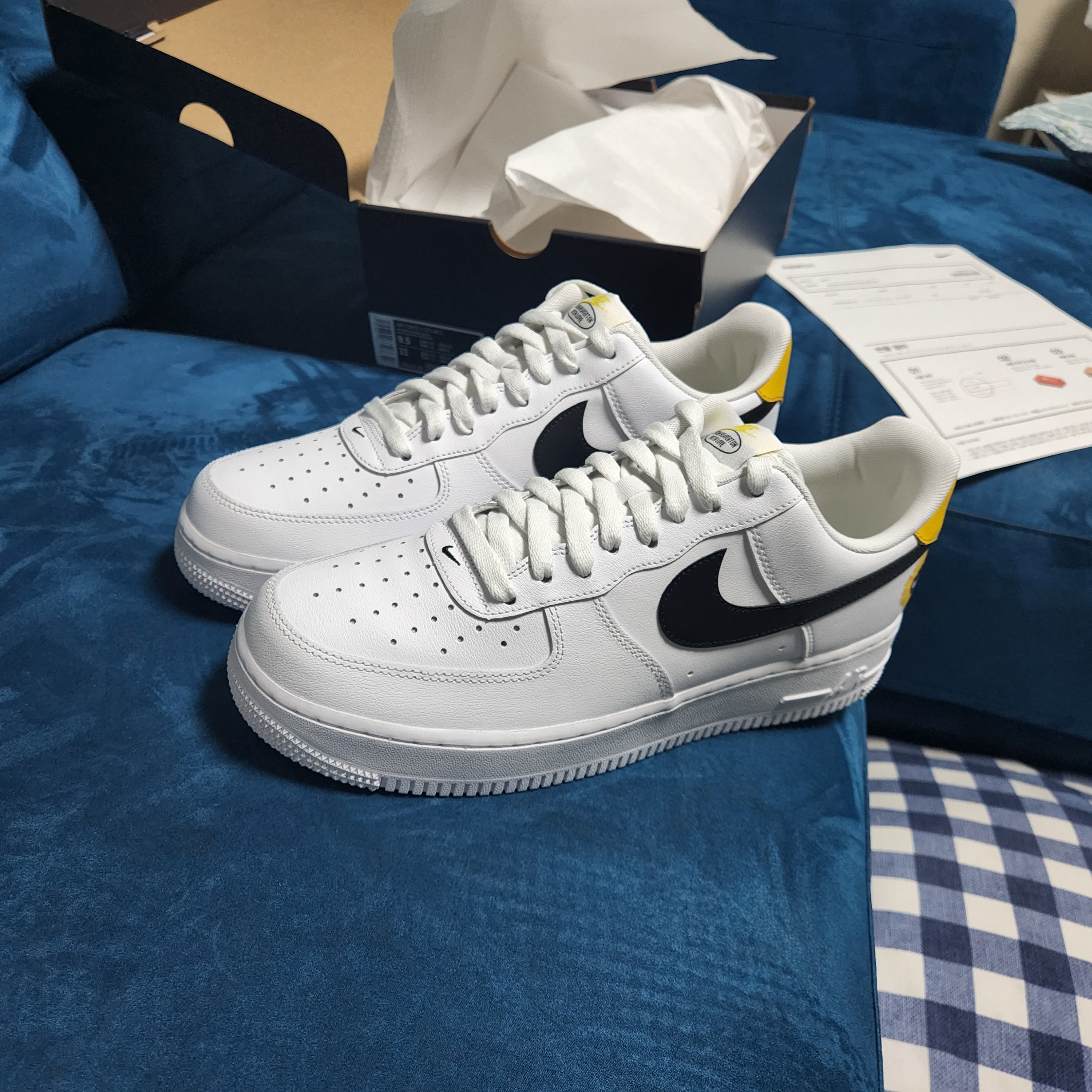 Nike Air Force 1 '07 LV8 2 Have a Nike Day 착용 스타일 - 1