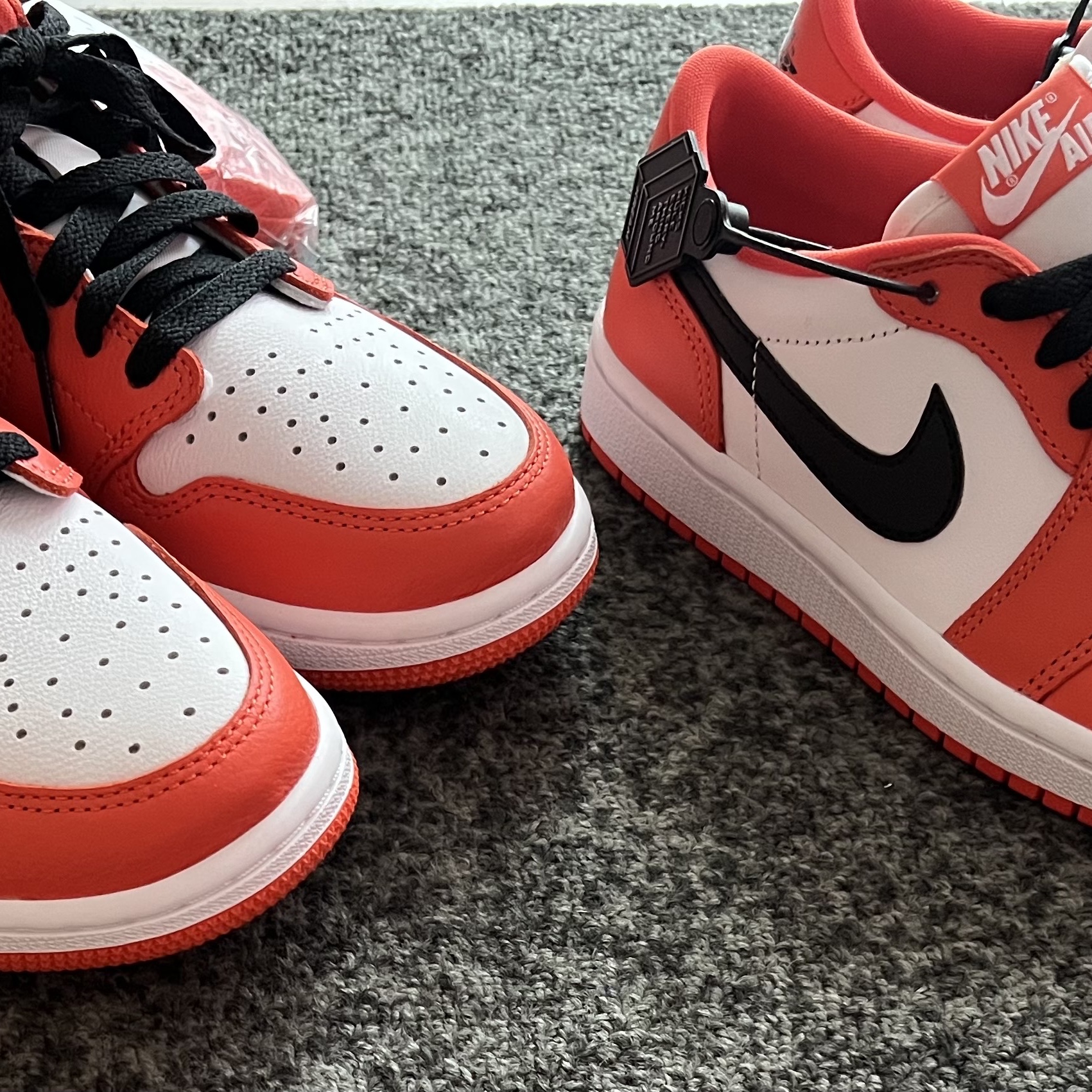 Jordan 1 Low OG Starfish, (W) Jordan 1 Low OG Starfish 착용 스타일
