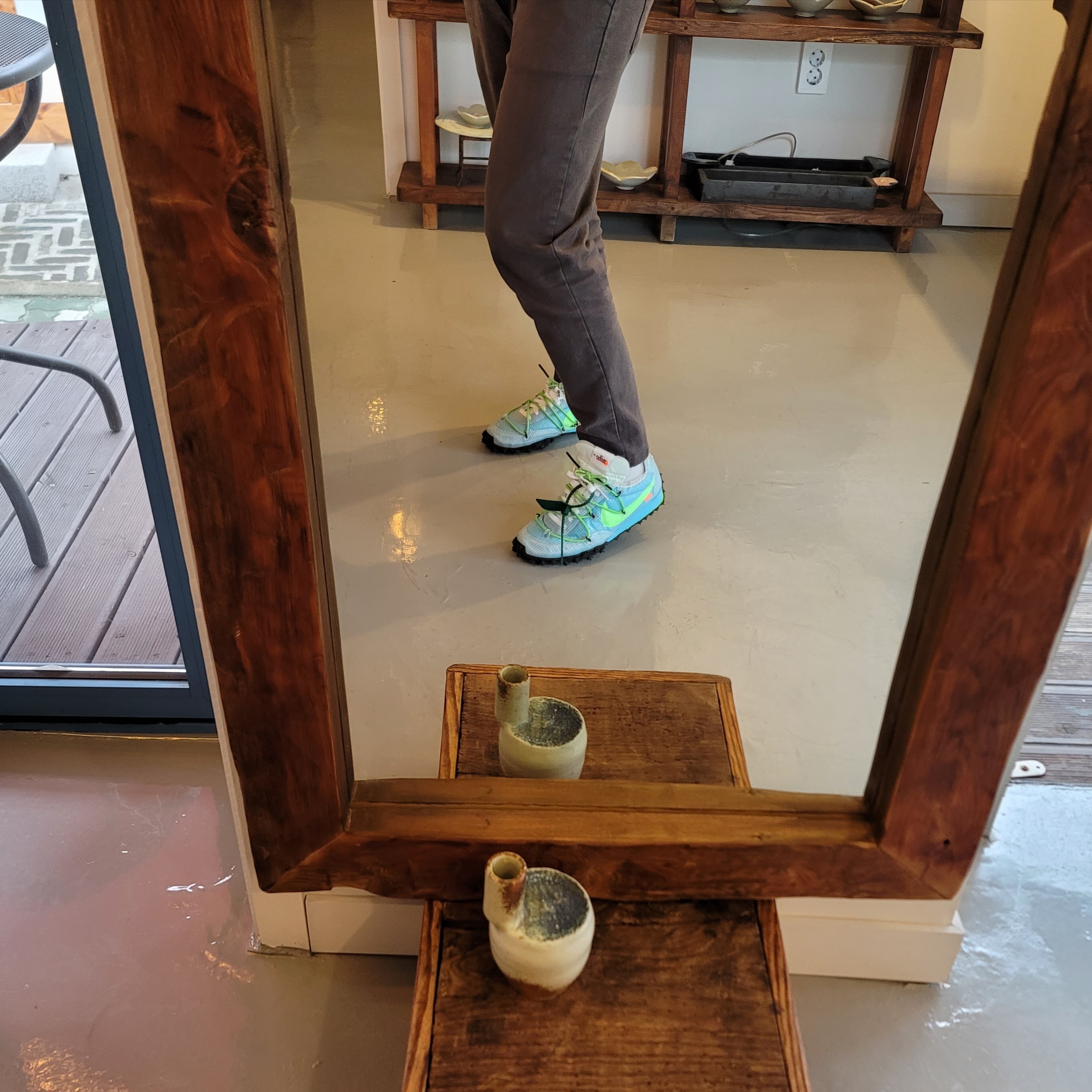 (W) Nike x Off-White Waffle Racer Vivid Sky 착용 스타일 - 1