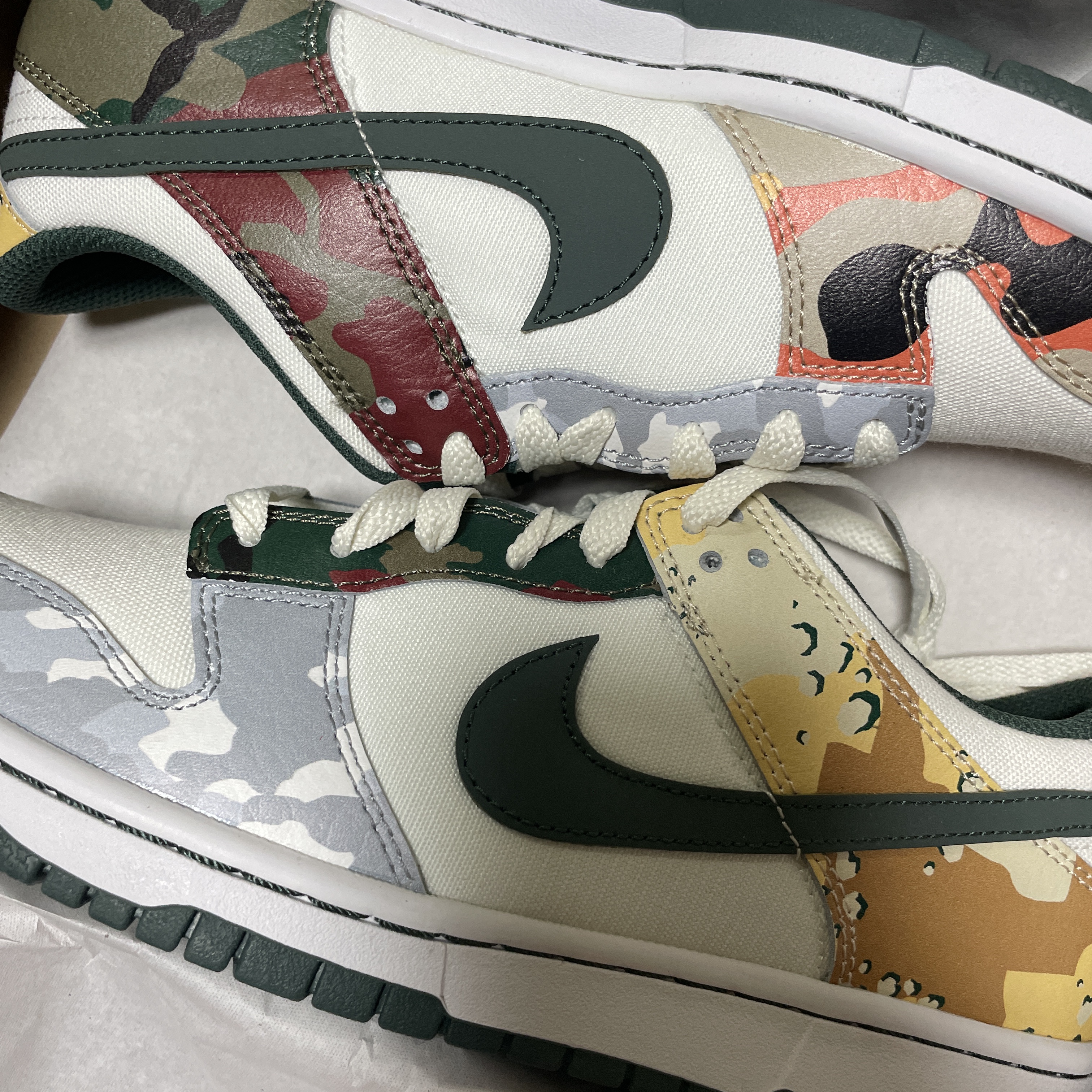(GS) Nike Dunk Low SE Sail Multi Camo 착용 스타일