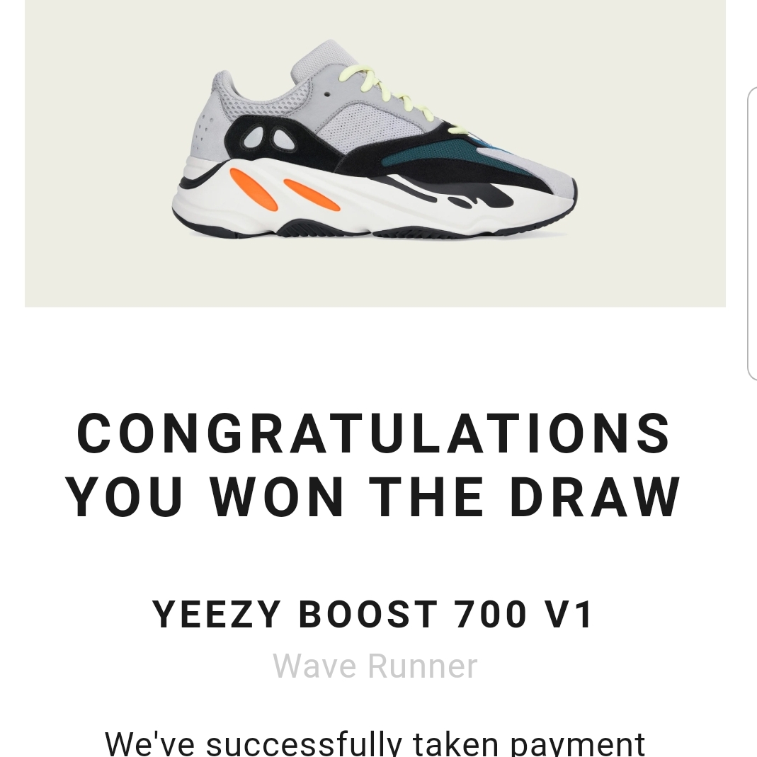 Adidas Yeezy Boost 700 Wave Runner Solid Grey 2021/2022 착용 스타일