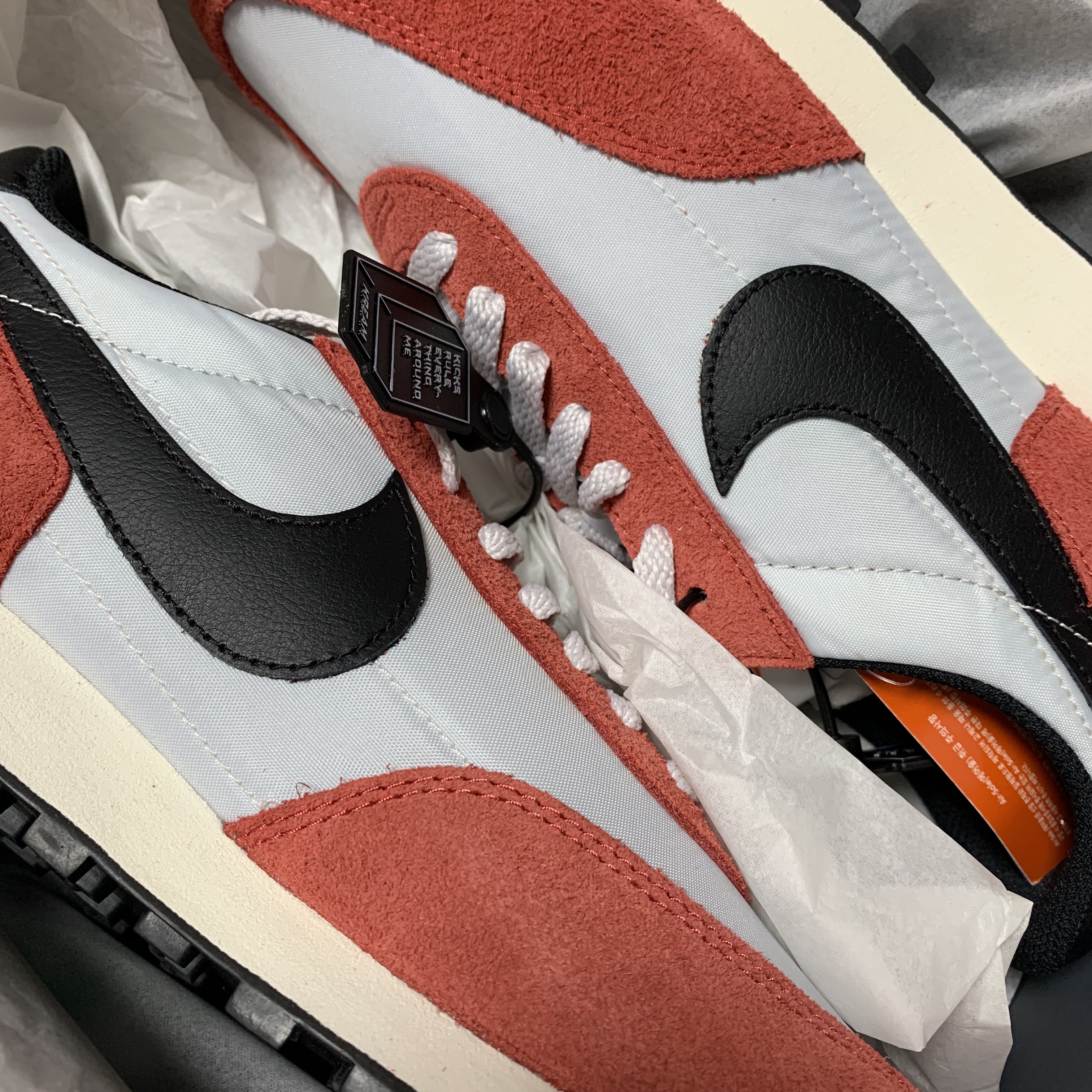 Nike Daybreak Pure Platinum 착용 스타일