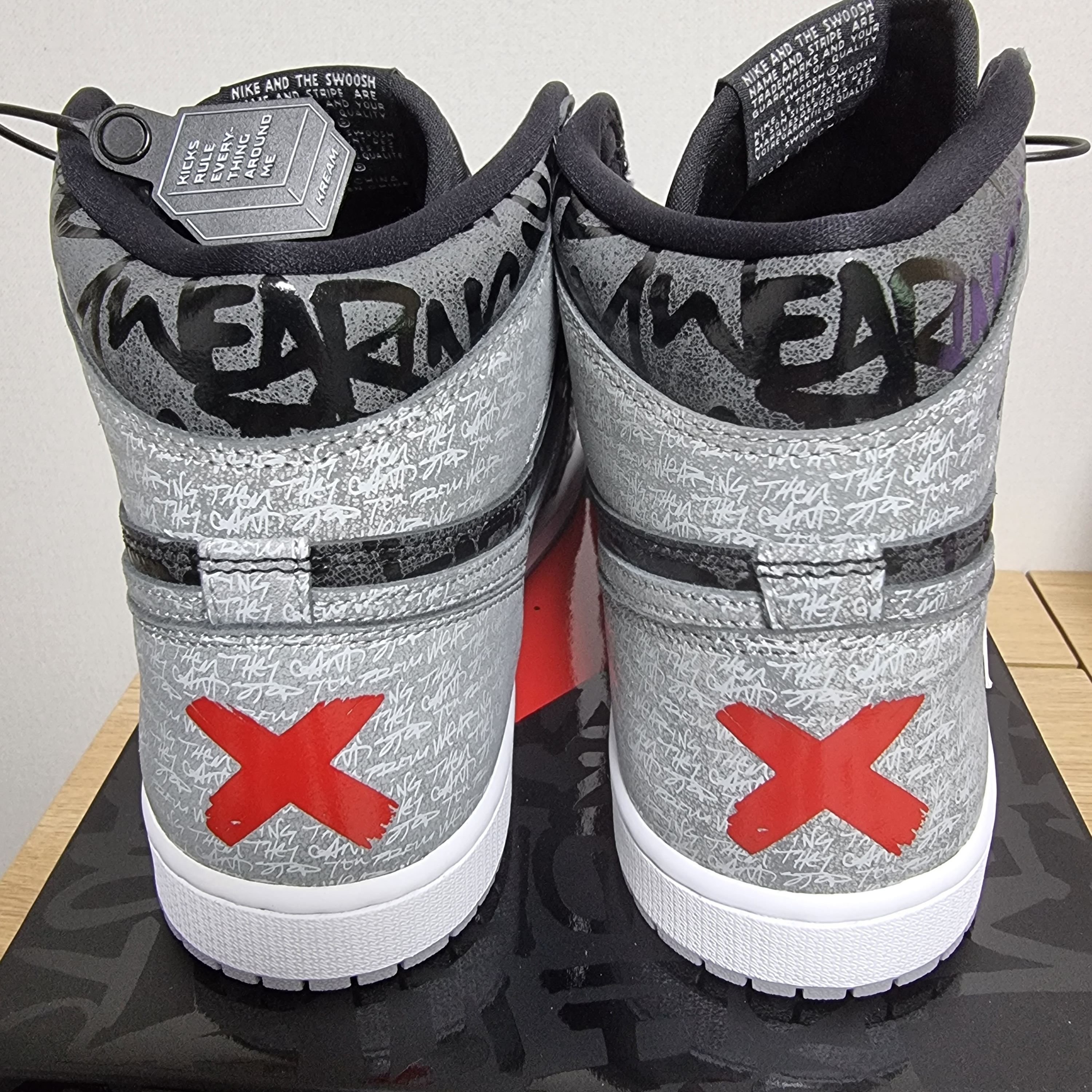 Jordan 1 Retro High OG Rebellionaire 착용 스타일 - 3