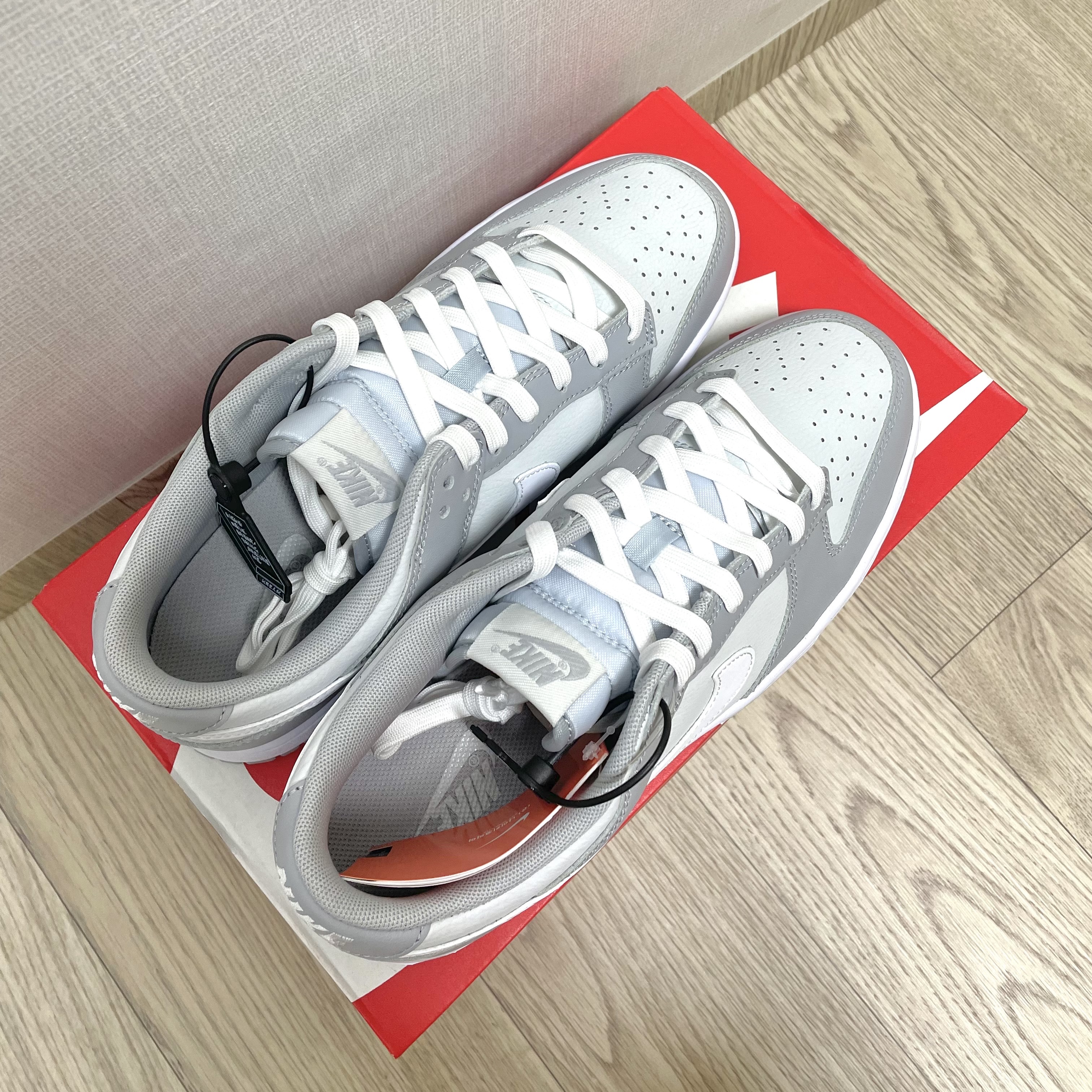 Nike Dunk Low Retro Wolf Grey 착용 스타일 - 3