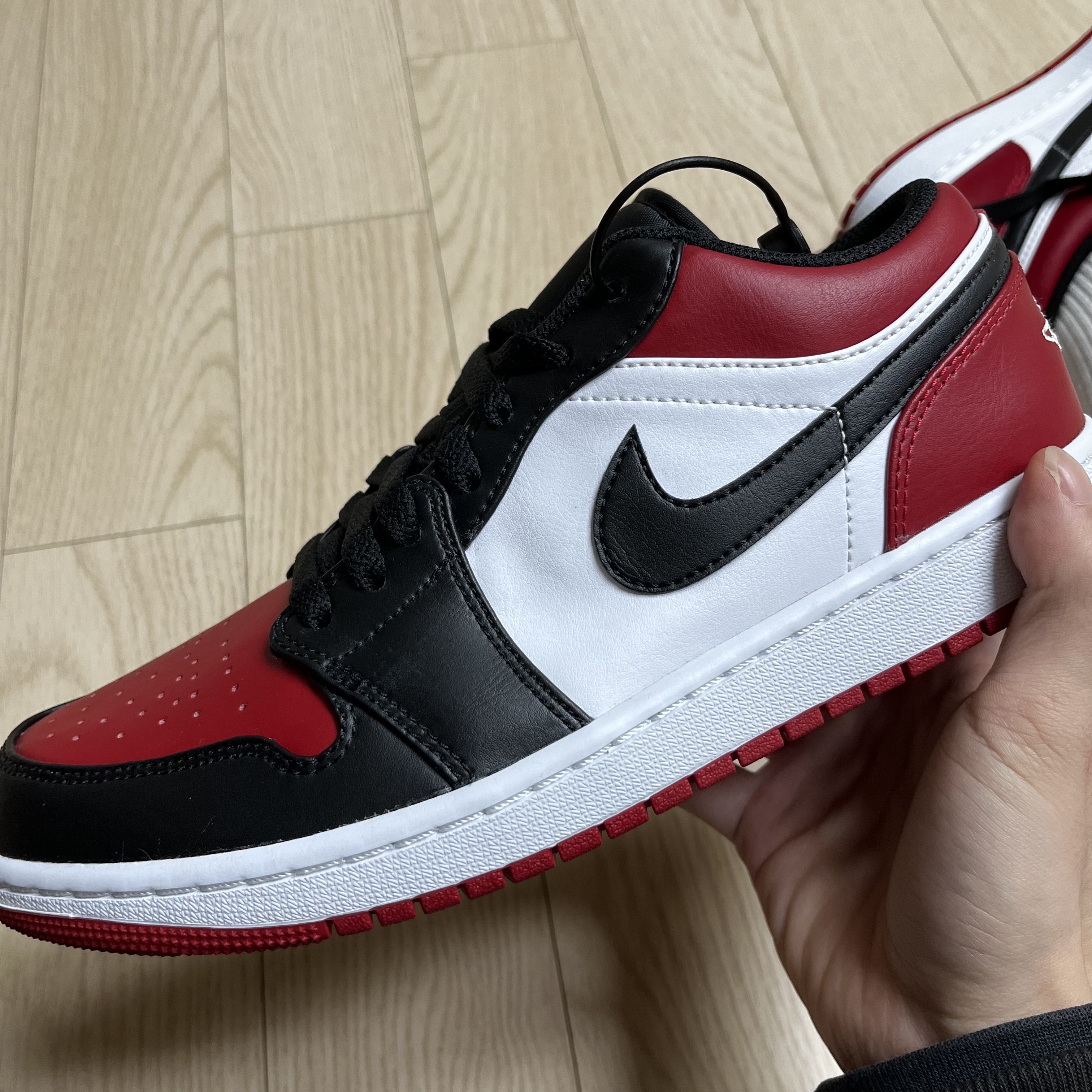 Jordan 1 Low Bred Toe 착용 스타일 - 2