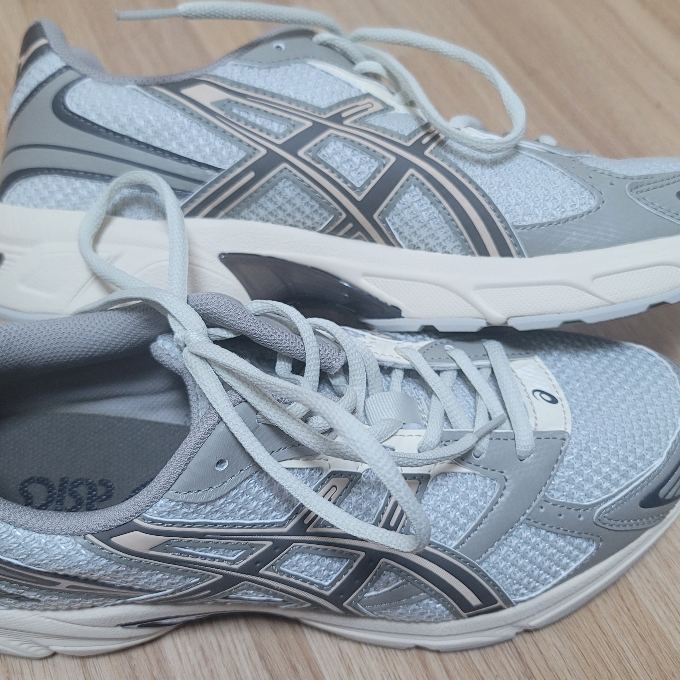 Asics x I4P Gel-1130 Glacier Grey Mink 착용 스타일