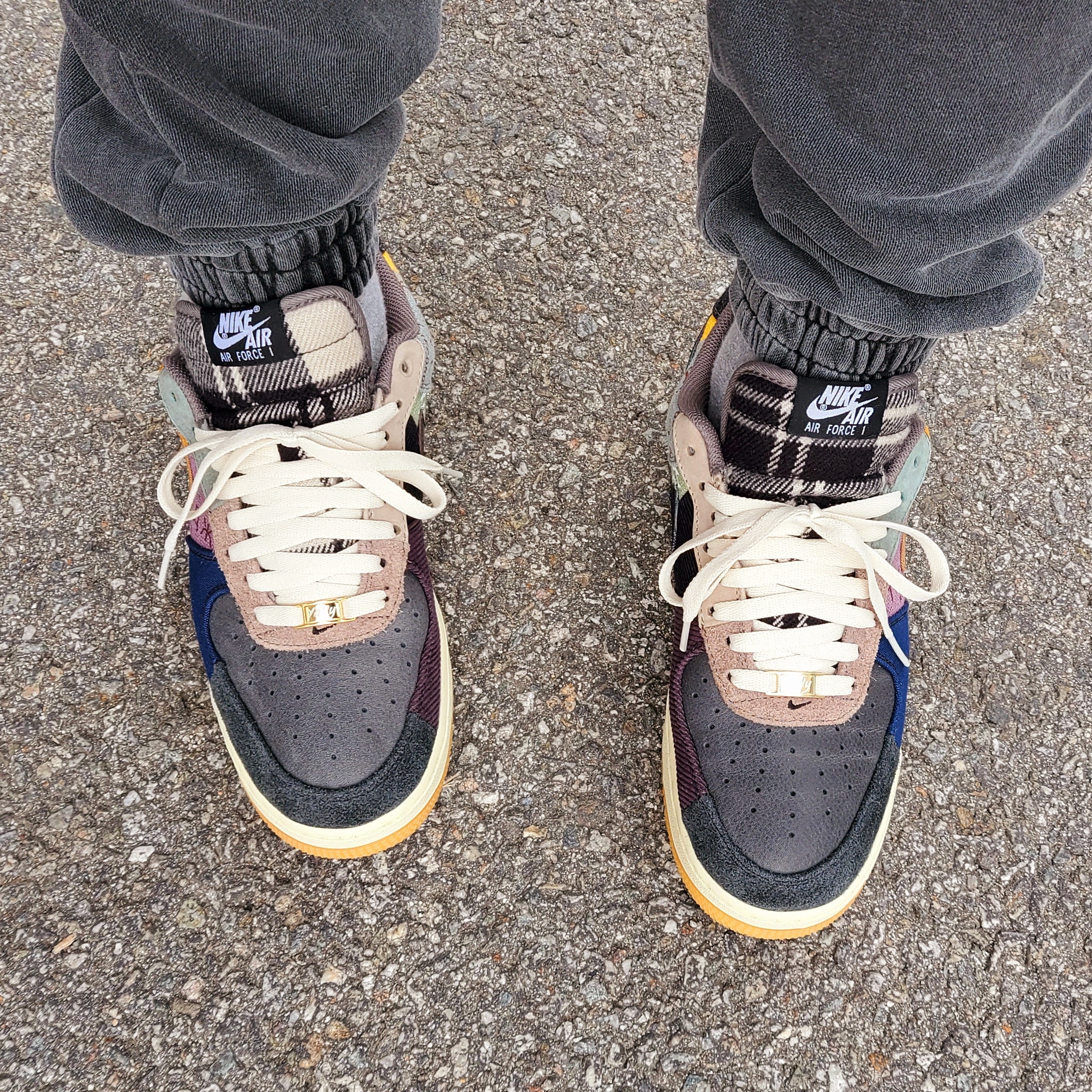 Nike x Travis Scott Air Force 1 Low Cactus Jack 착용 스타일 - 2