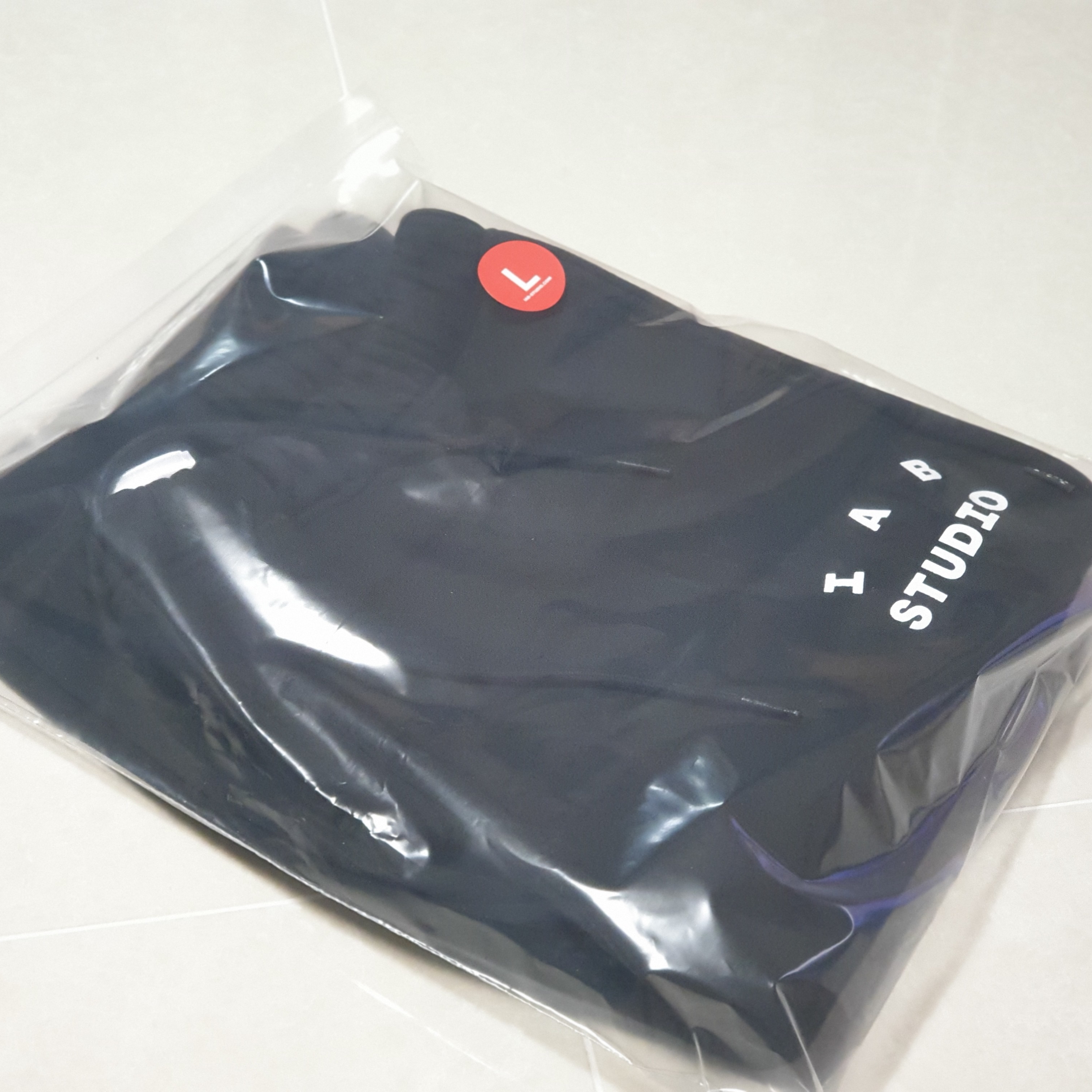IAB Studio Sweatpants Black White - 22SS 착용 스타일