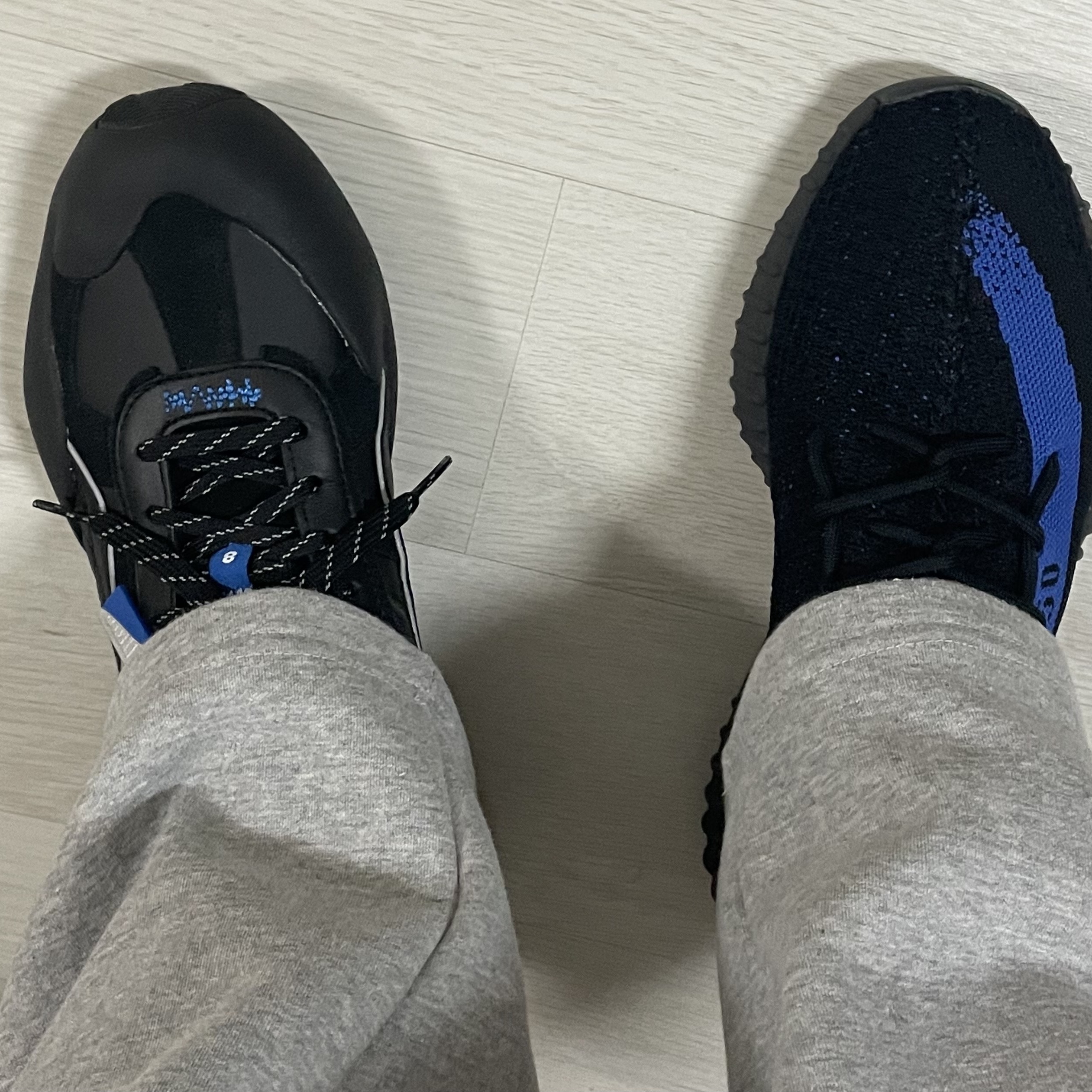 Puma x Ader Error Vaderon Black, Adidas Yeezy Boost 350 V2 Dazzling Blue 착용 스타일