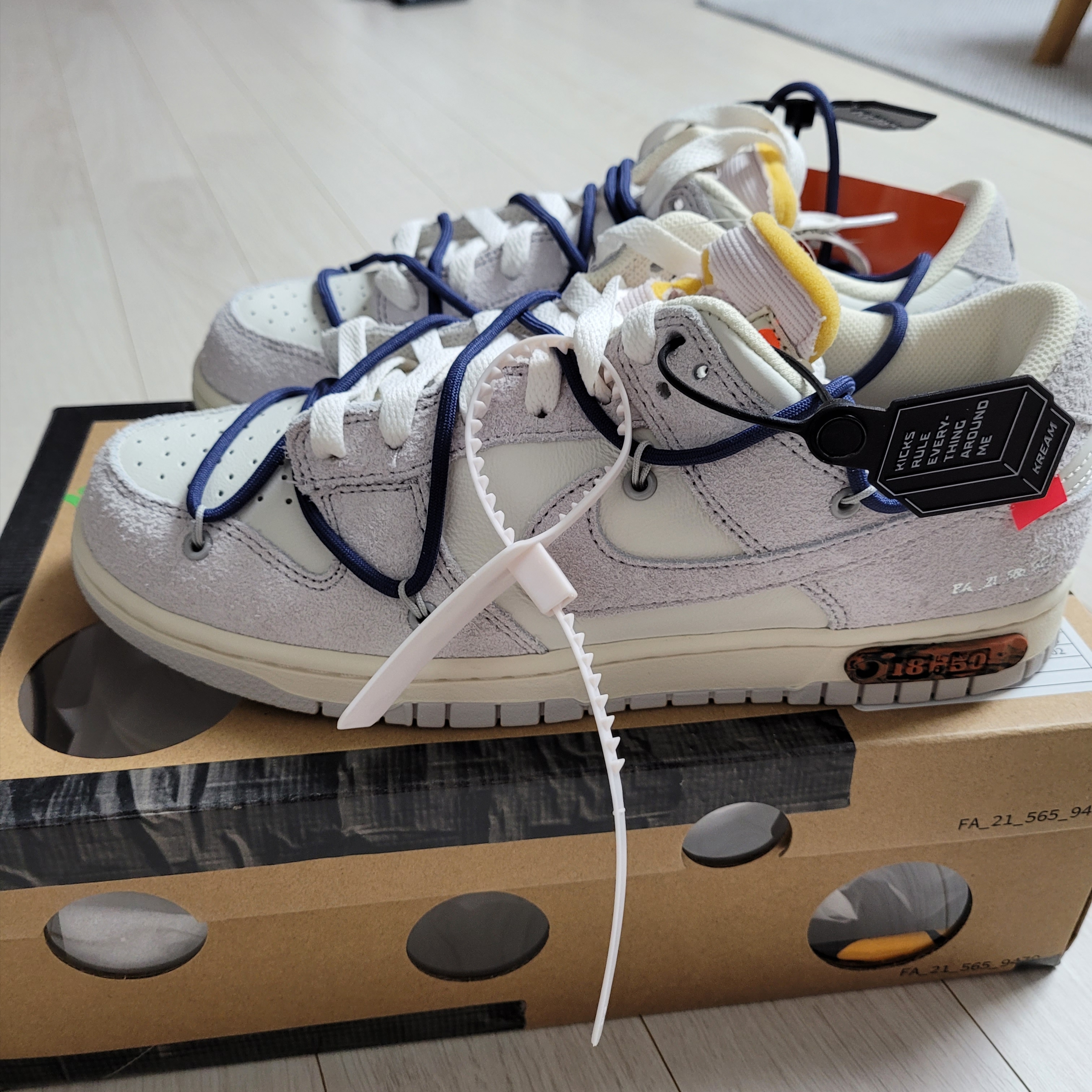Nike x Off-White Dunk Low The 50 - Lot 18 착용 스타일