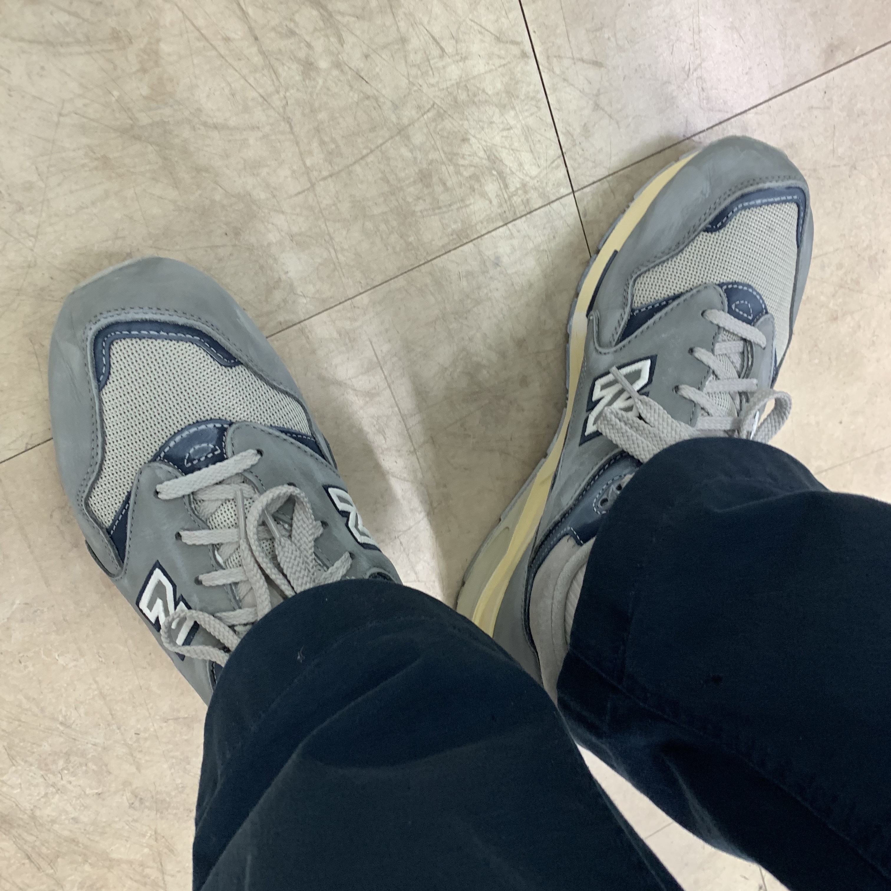 New Balance 1600 Premium Vintage Grey 착용 스타일