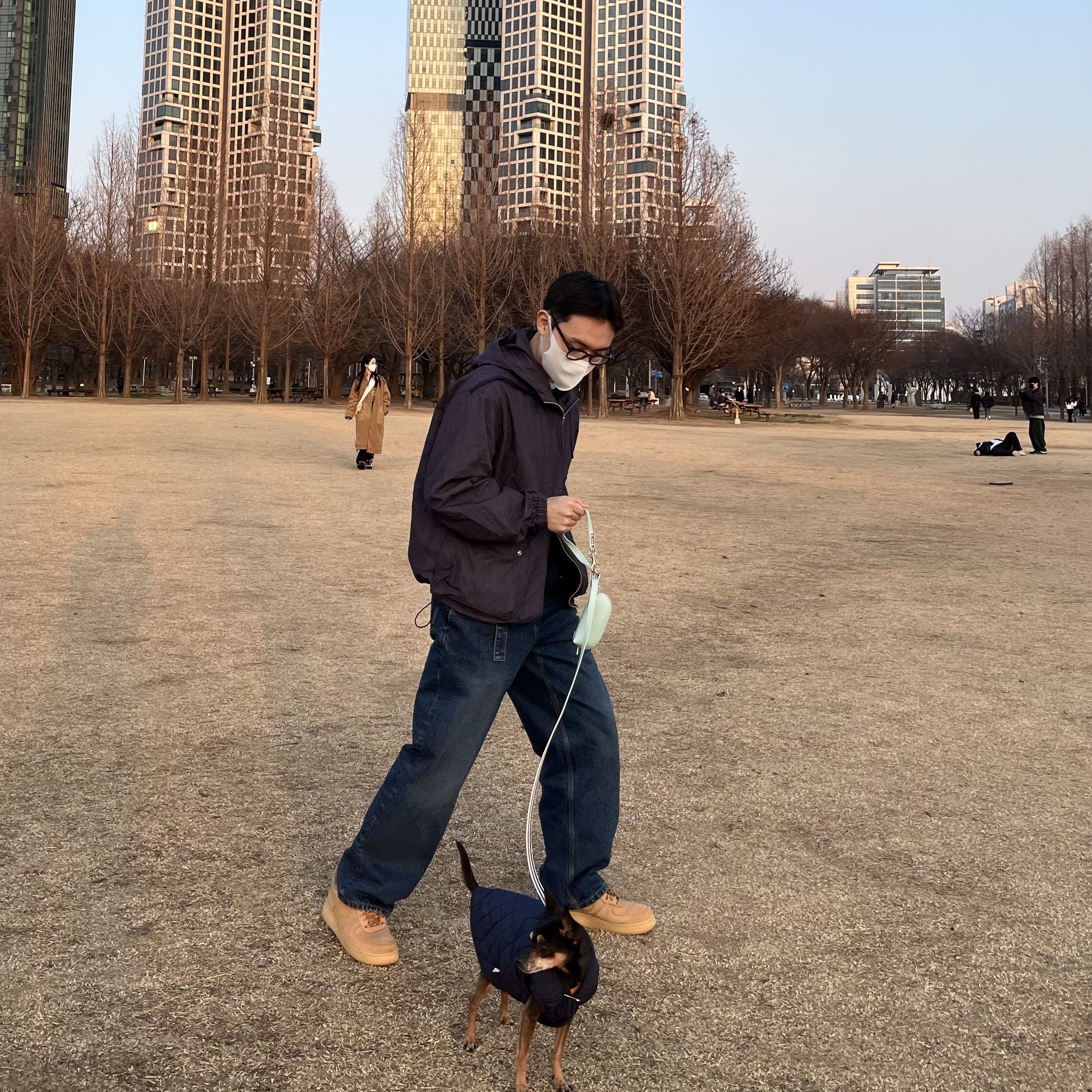 Nike Air Force 1 '07 WB Flax 착용 스타일