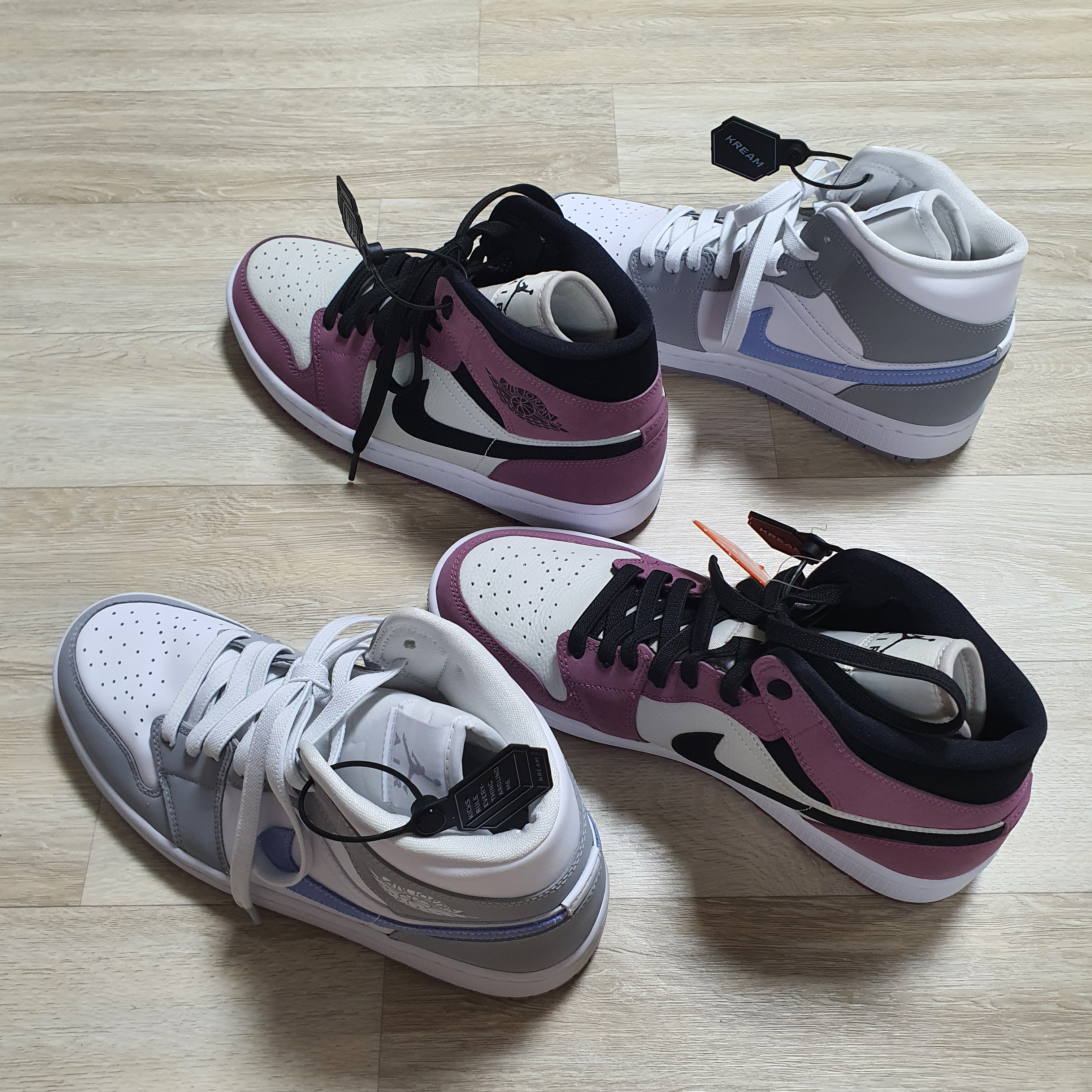 Adidas Yeezy Boost 700 V2 Static 2022, (W) Jordan 1 Mid Wolf Grey 착용 스타일 - 4