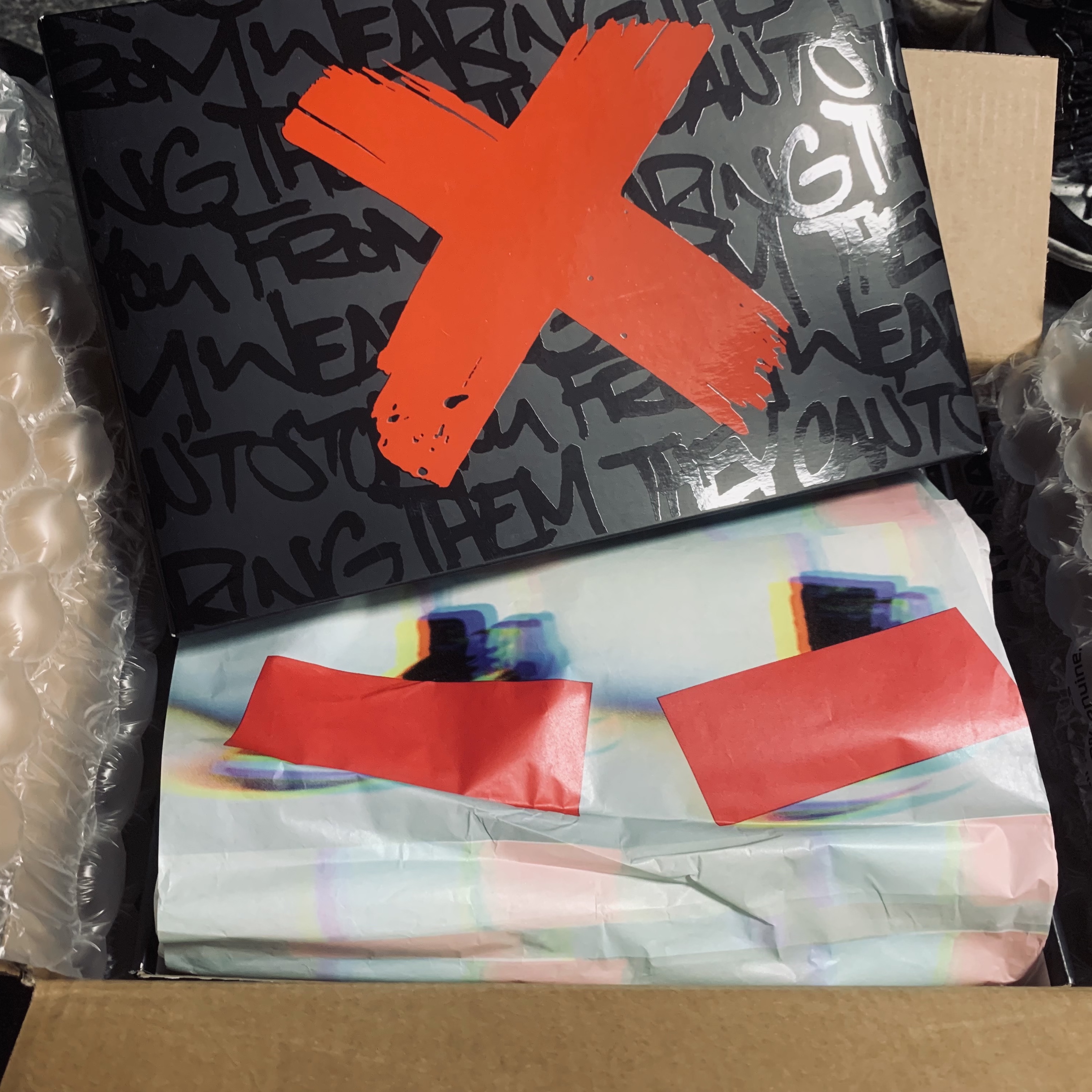 Jordan 1 Retro High OG Rebellionaire, (W) Jordan 1 Retro High OG Silver Toe 착용 스타일 - 4