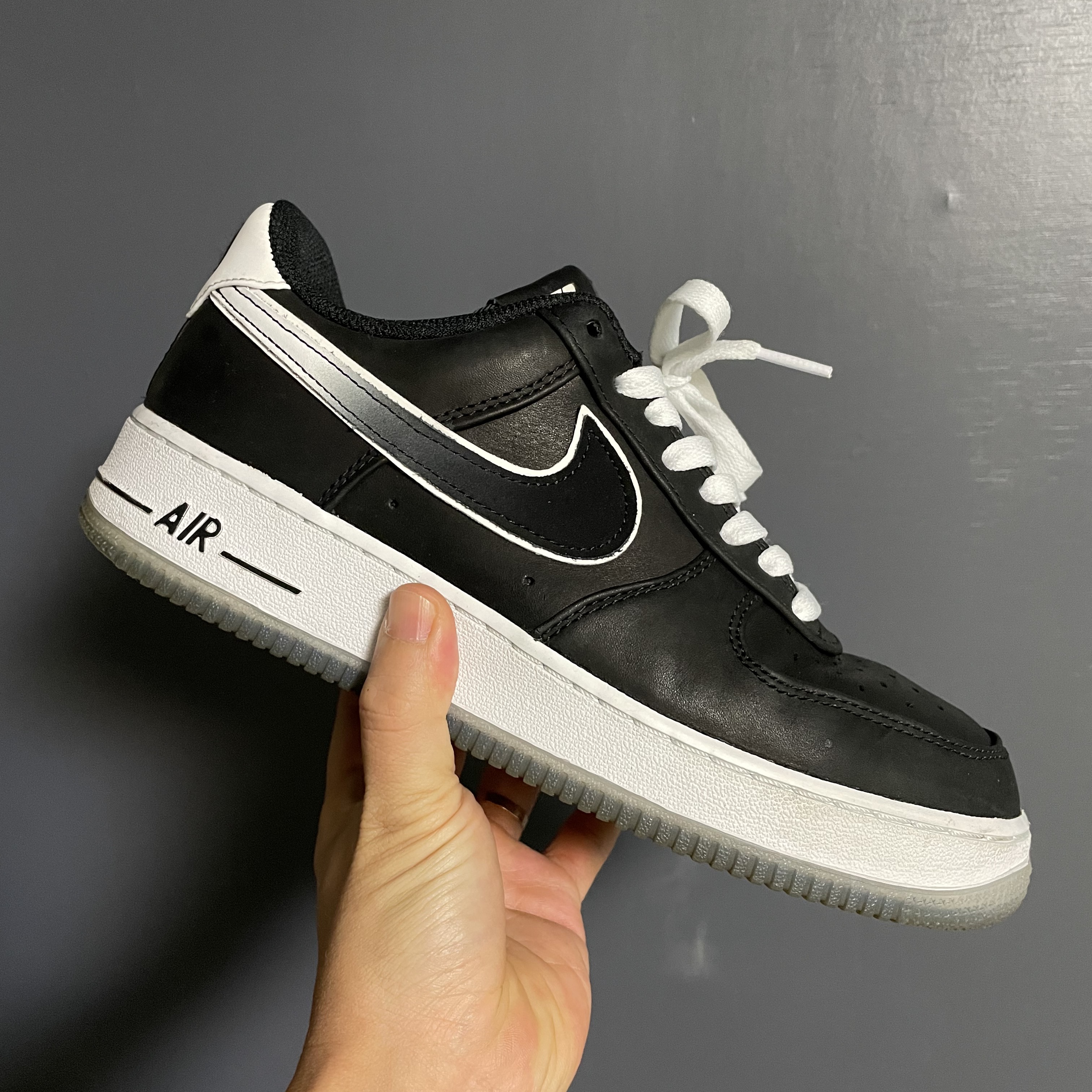 Nike Air Force 1 Low Colin Kaepernick 착용 스타일