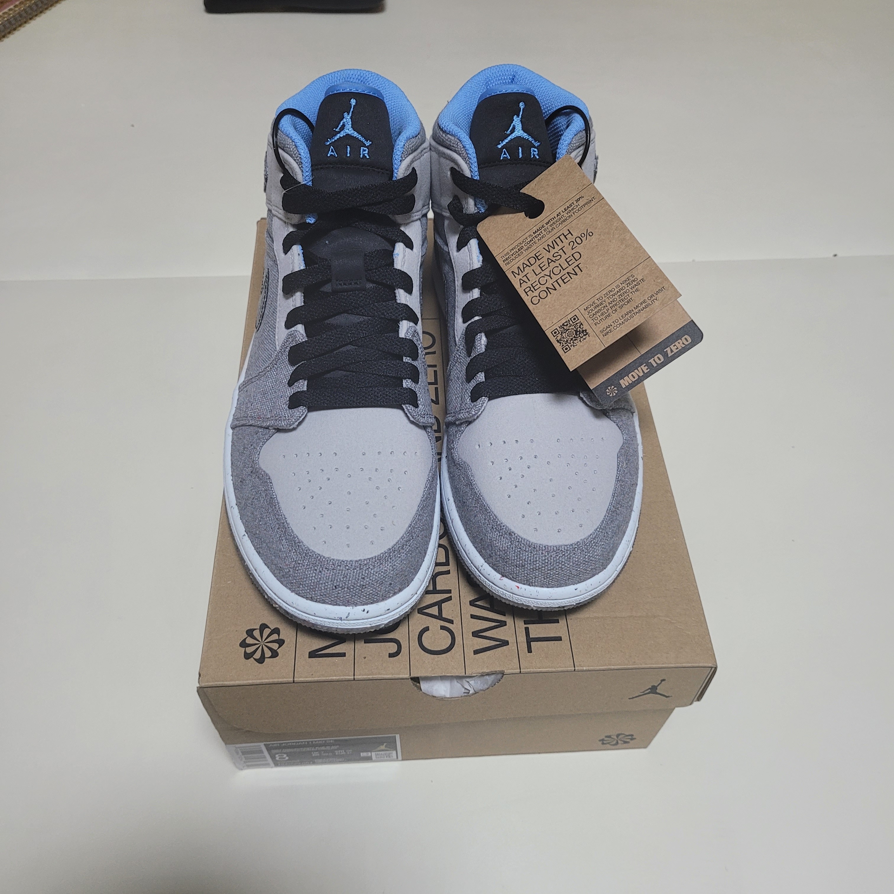 Jordan 1 Mid SE Crater Grey Fog 착용 스타일 - 1