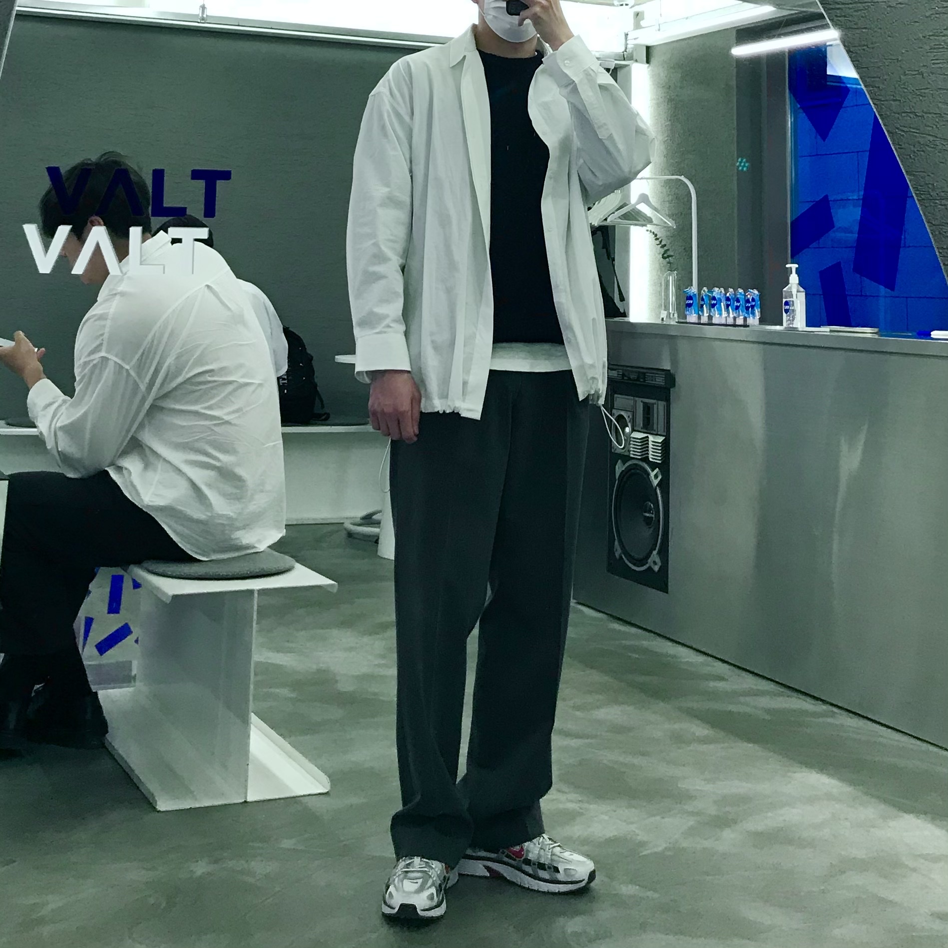 (W) Nike P-6000 Metallic Silver Red 착용 스타일