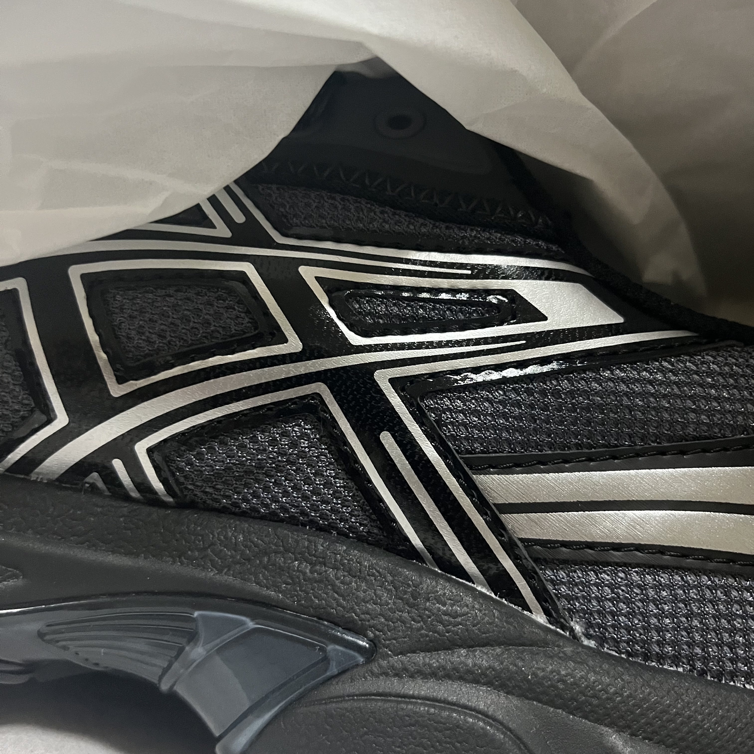 Asics UB2-S Gel-1130 Asphalt Pure Silver 착용 스타일