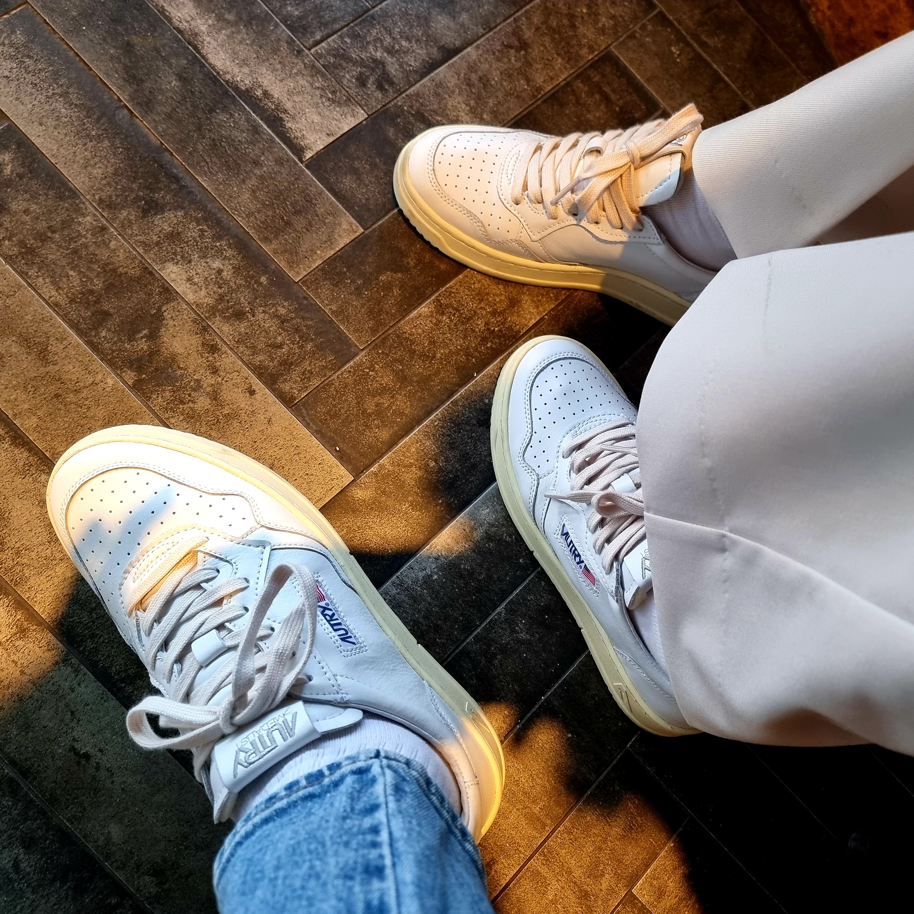 Autry Medalist Low Leather Sneakers White, (W) Autry Medalist Low Leather Sneakers White 착용 스타일