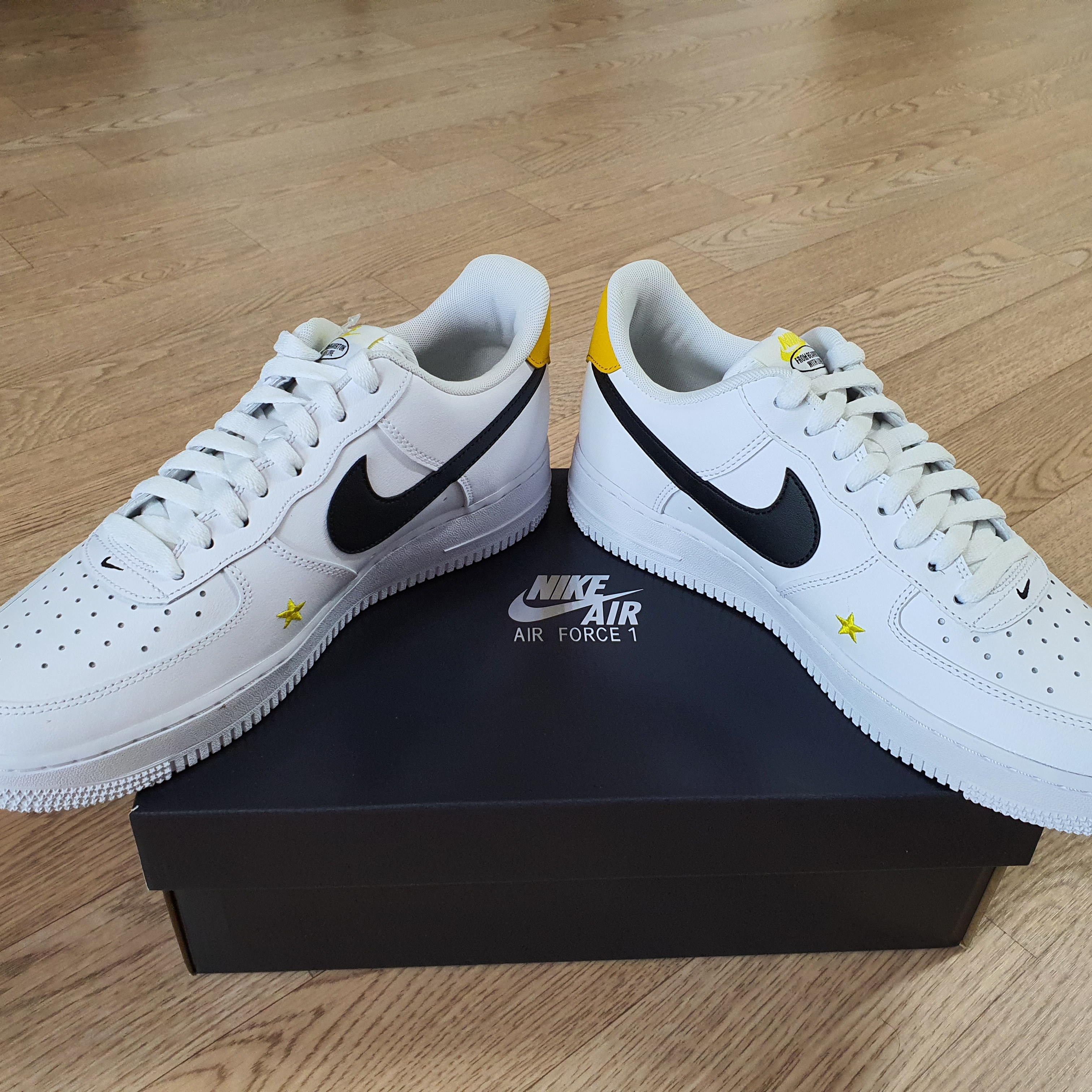 Nike Air Force 1 '07 LV8 2 Have a Nike Day 착용 스타일 - 3