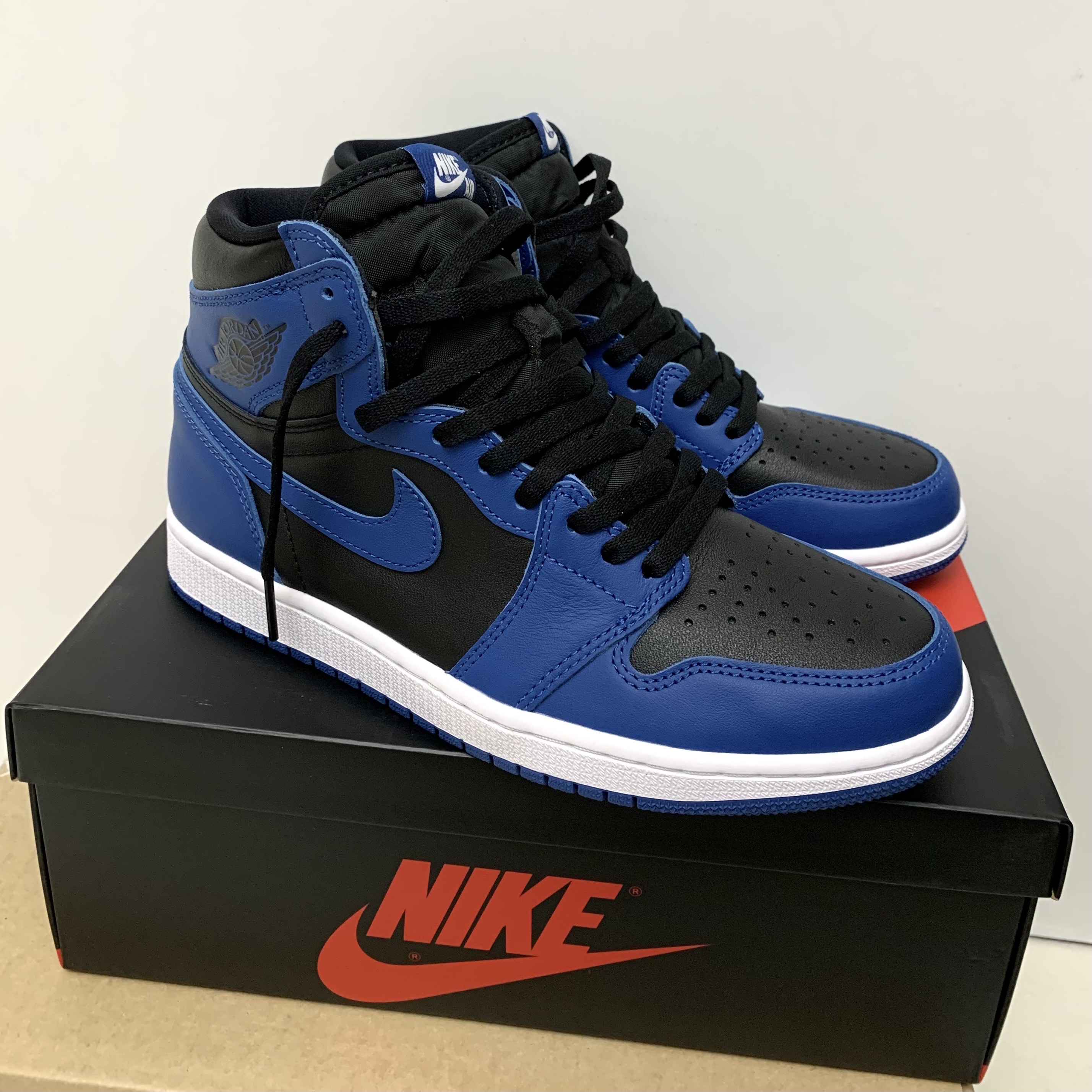 Jordan 1 Retro High OG Dark Marina Blue 착용 스타일 - 2
