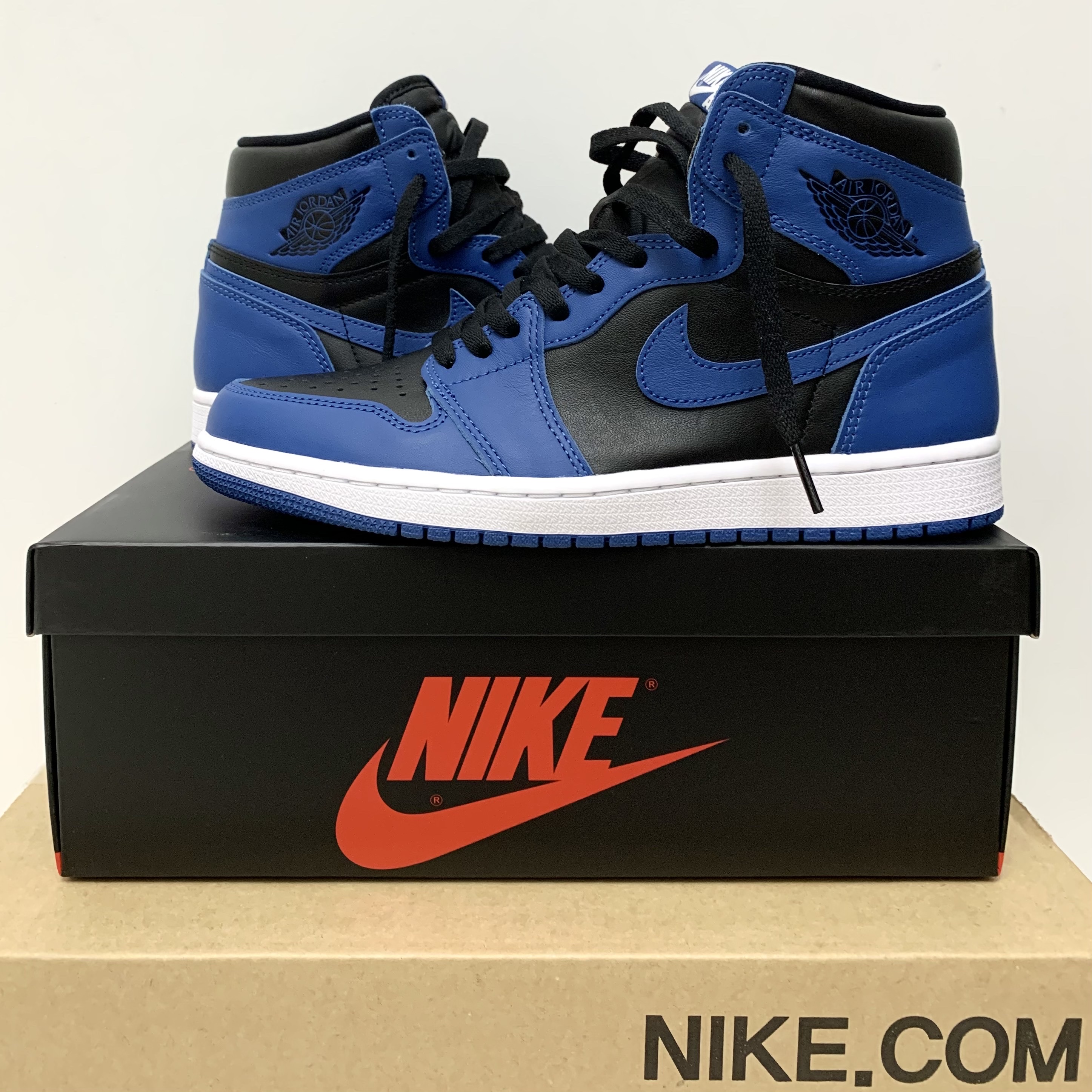 Jordan 1 Retro High OG Dark Marina Blue 착용 스타일 - 1