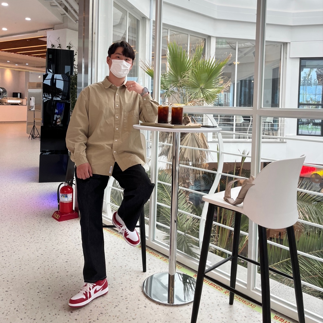 Jordan 1 Low Gym Red White 착용 스타일 - 3