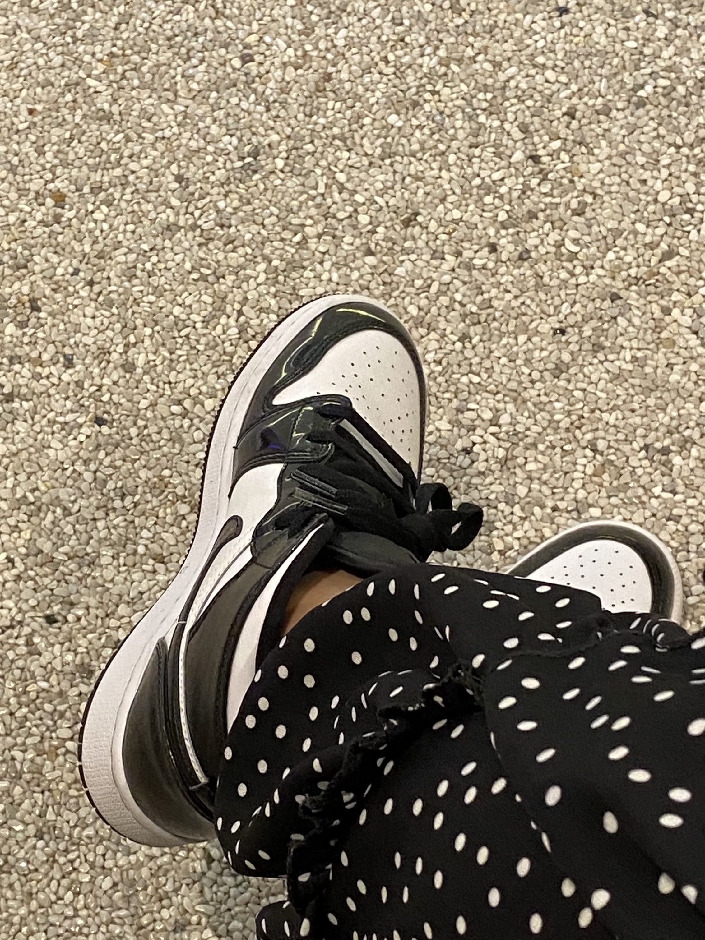 (GS) Jordan 1 Mid SE ASW Black 착용 스타일 - 2