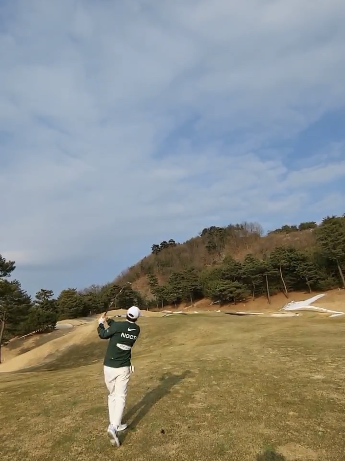Nike x Drake Nocta Golf Mock Neck Top White - Asia, Nike x Drake Nocta Cardinal Stock Essential Cap White 착용 스타일 - 3