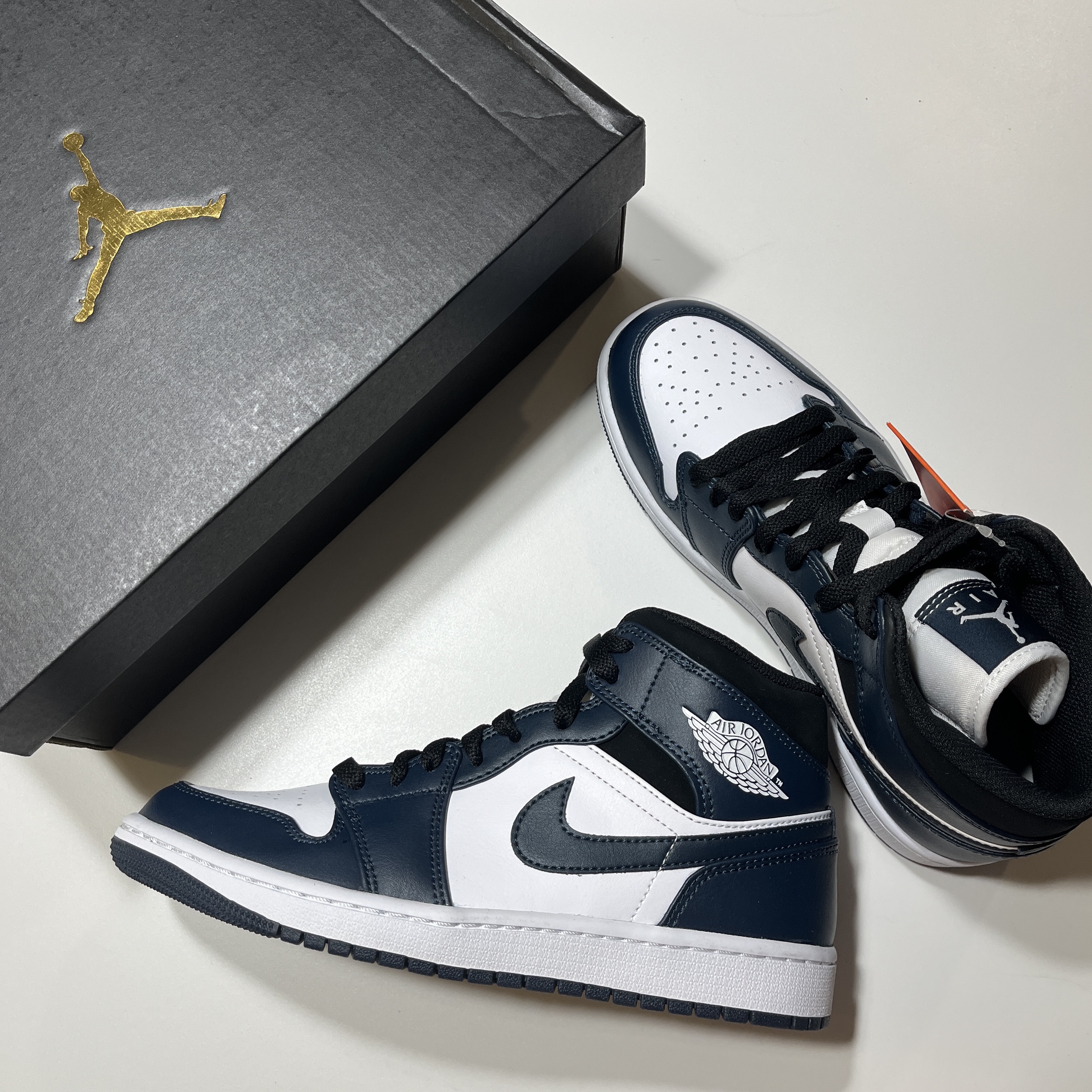 Jordan 1 Mid Dark Teal 착용 스타일