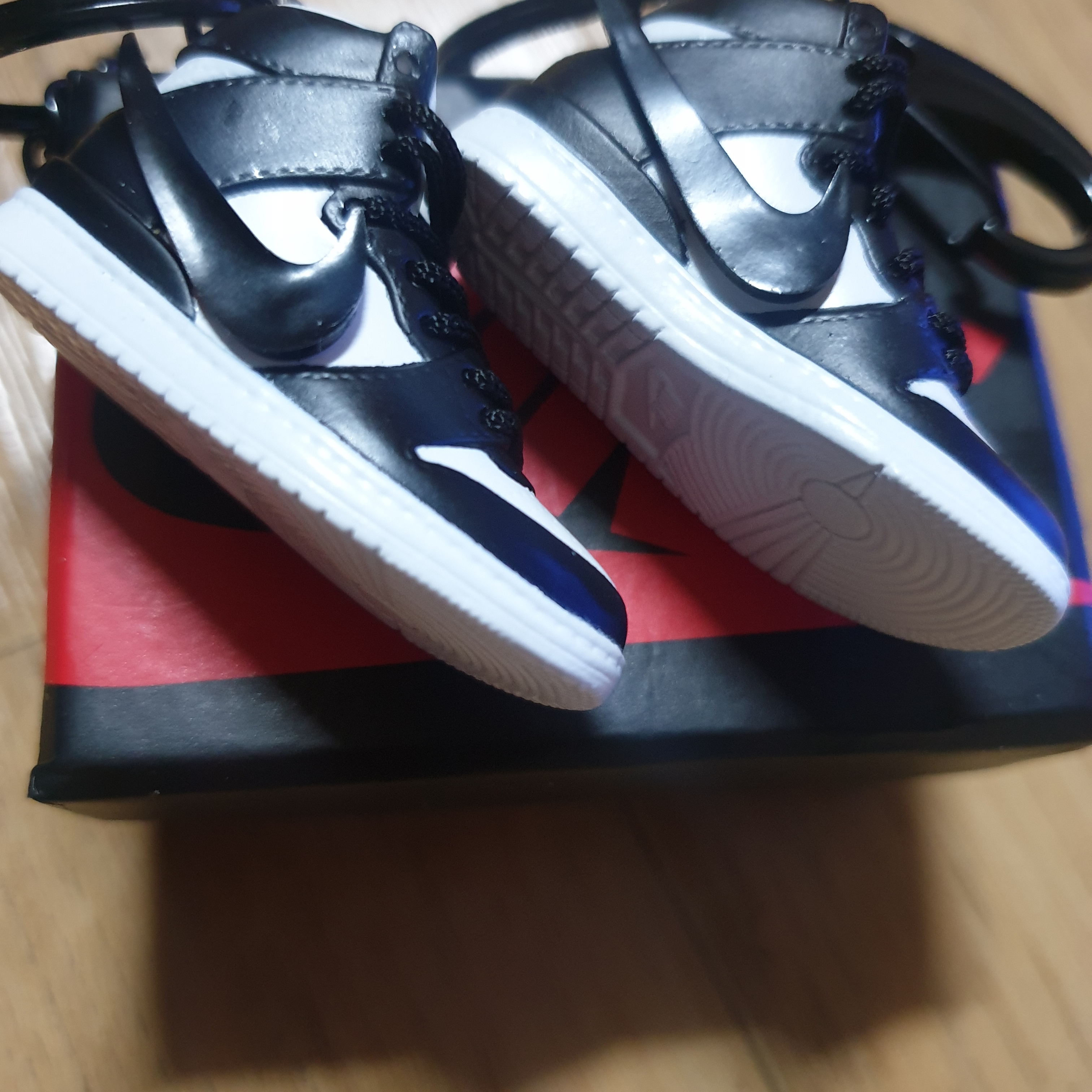 Nike x Ambush Dunk High Black, Jordan 1 x Off-White Retro High Chicago The Ten 착용 스타일 - 2