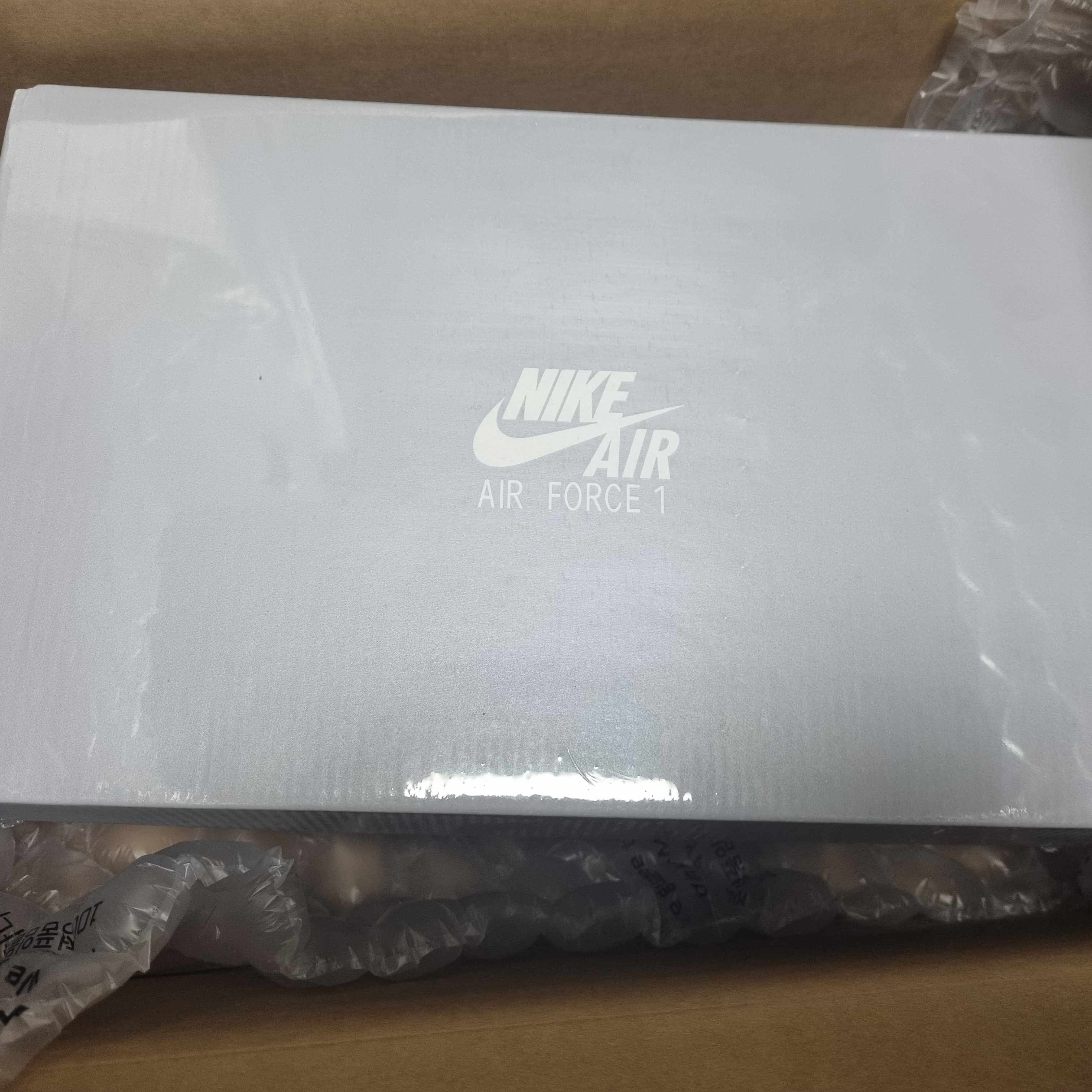 (W) Nike Air Force 1 '07 Low White Black 착용 스타일 - 1