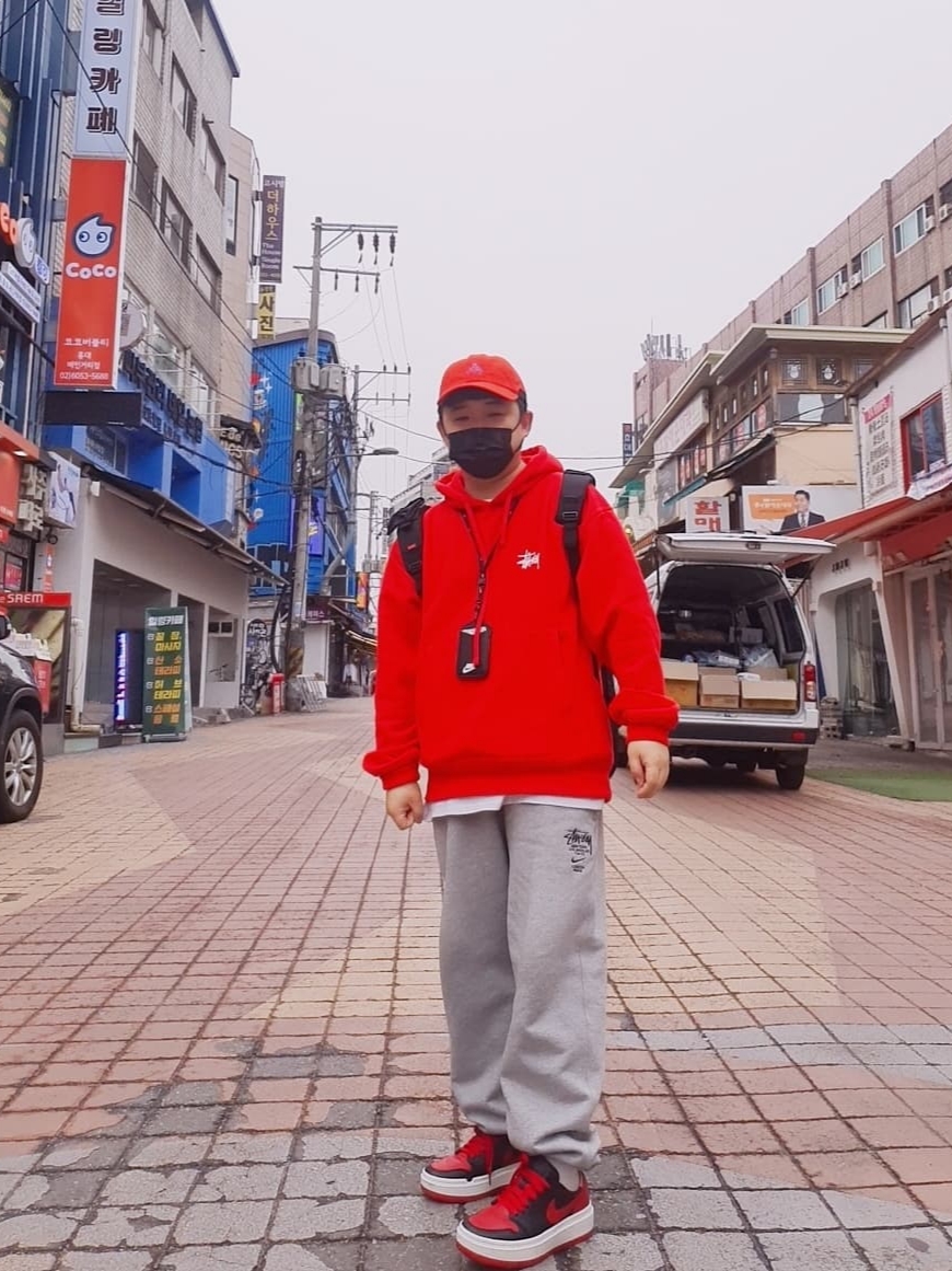(W) Jordan 1 Elevate Low SE Bred, Nike ACG H86 Cap Habanero Red 착용 스타일 - 1