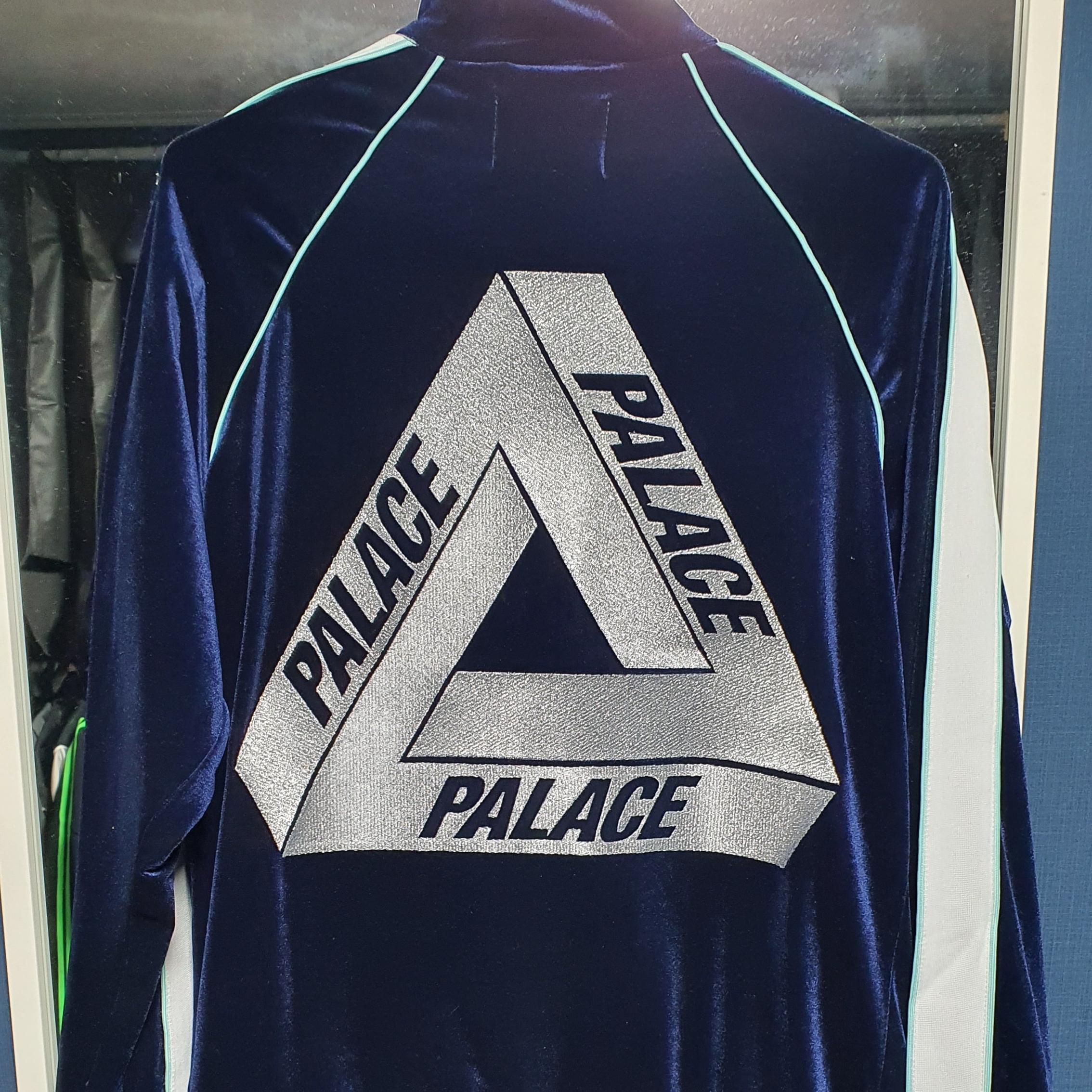 Palace x Elton John Velour Track Top Navy - 22SS 착용 스타일 - 2