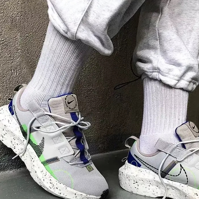 Nike Crater Impact Pure Platinum Electro Green 착용 스타일