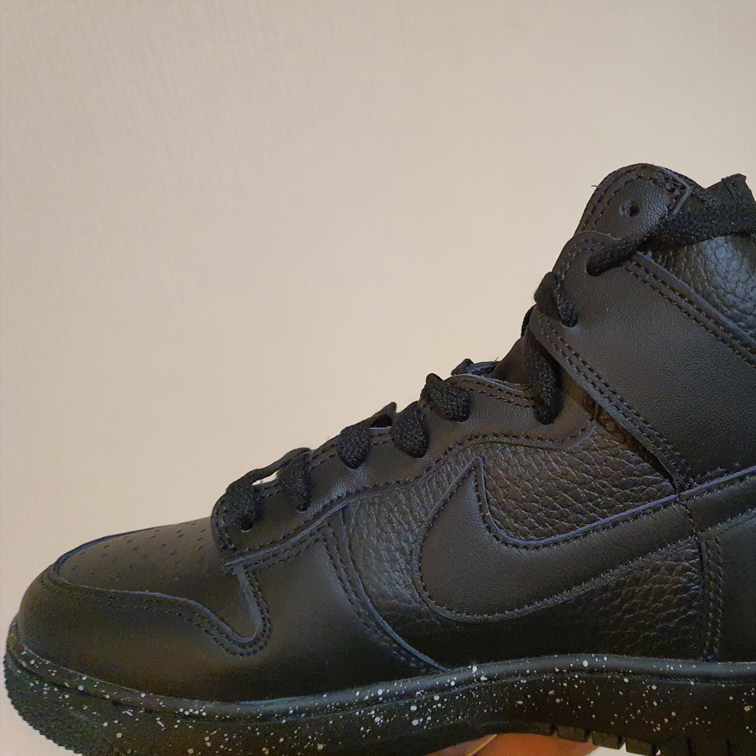 Nike x Undercover Dunk High 1985 Black 착용 스타일 - 1