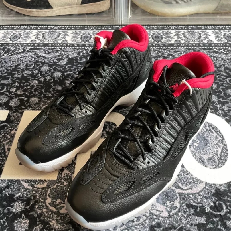 Jordan 11 Retro Low IE Bred 2021 착용 스타일