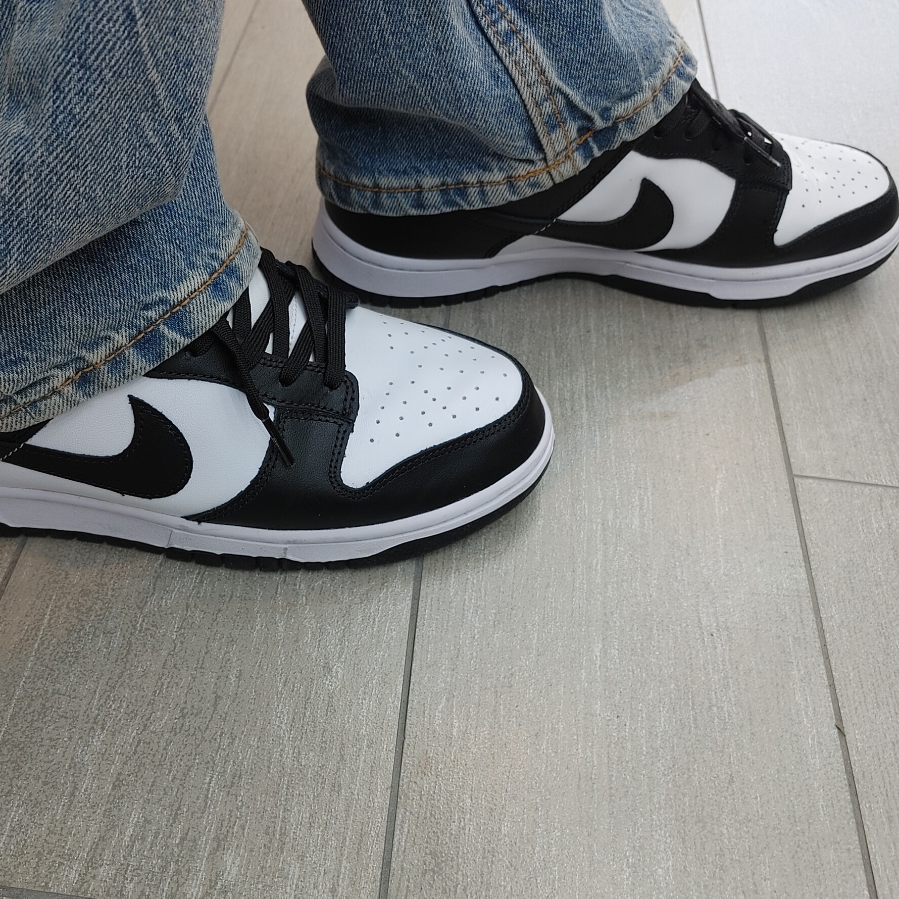 Nike Dunk Low Retro Black 착용 스타일 - 1
